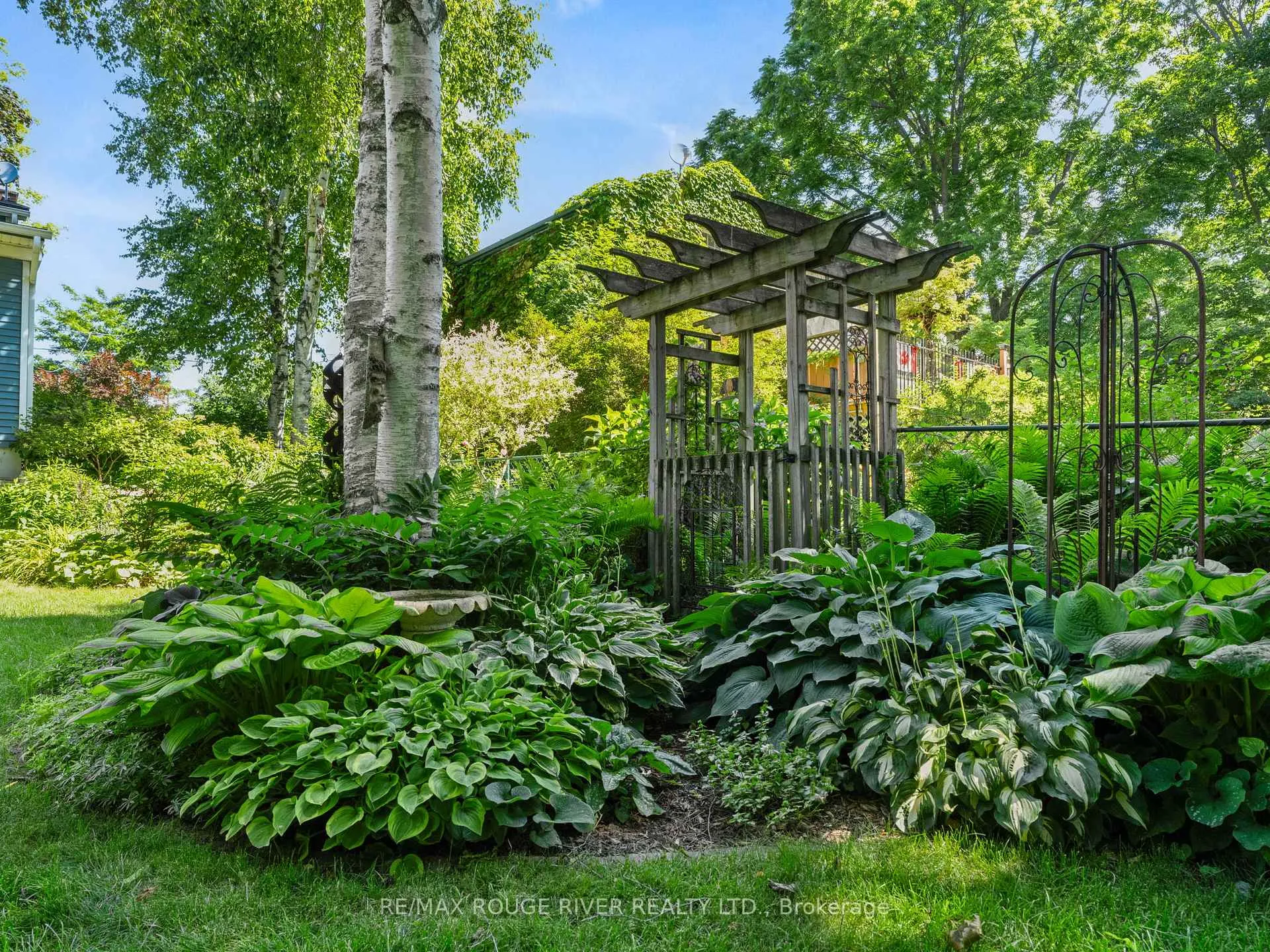 Photo 3 of 63 University Avenue E, Cobourg — HOMEH