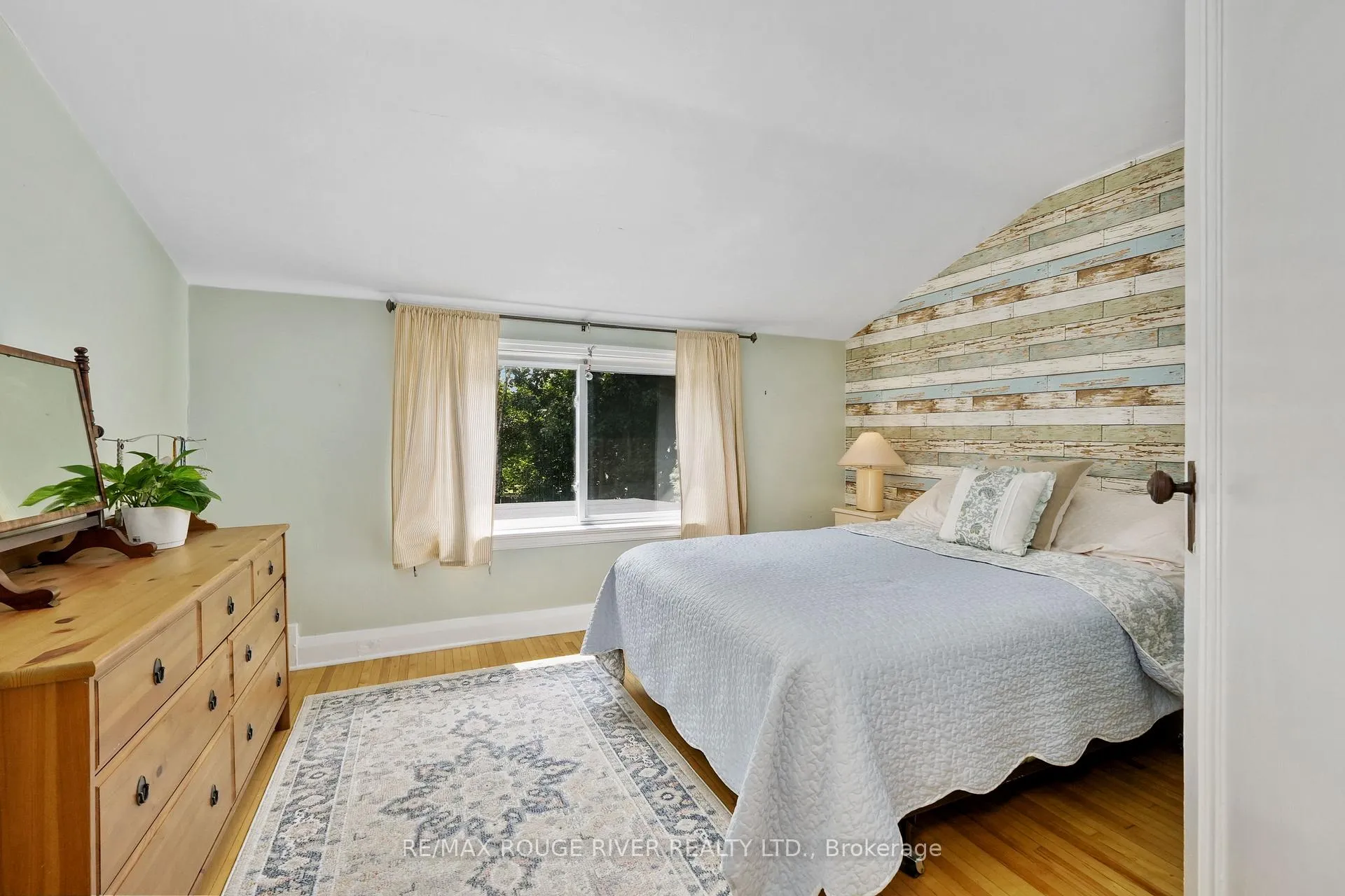 Photo 29 of 63 University Avenue E, Cobourg — HOMEH