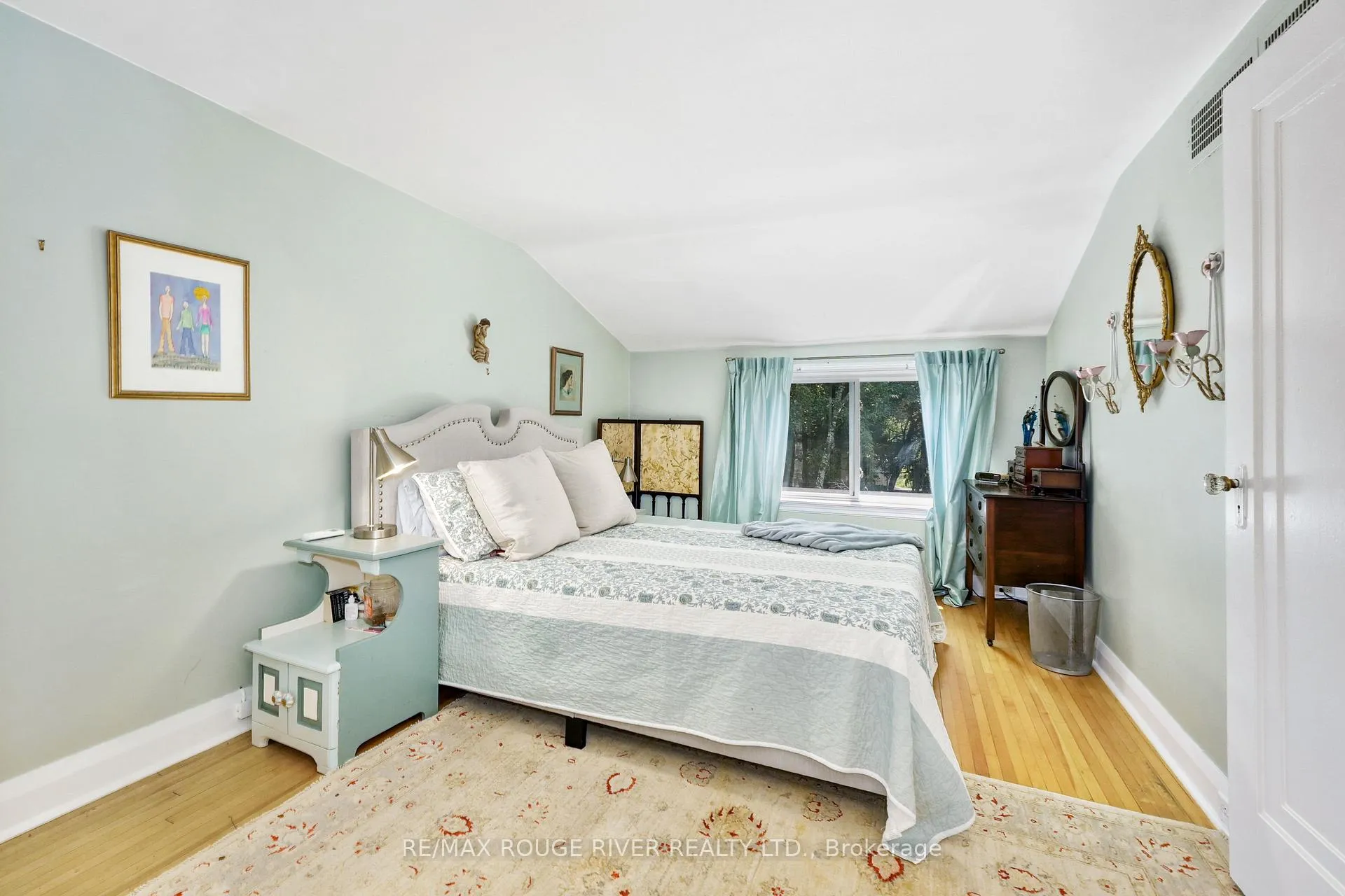 Photo 31 of 63 University Avenue E, Cobourg — HOMEH