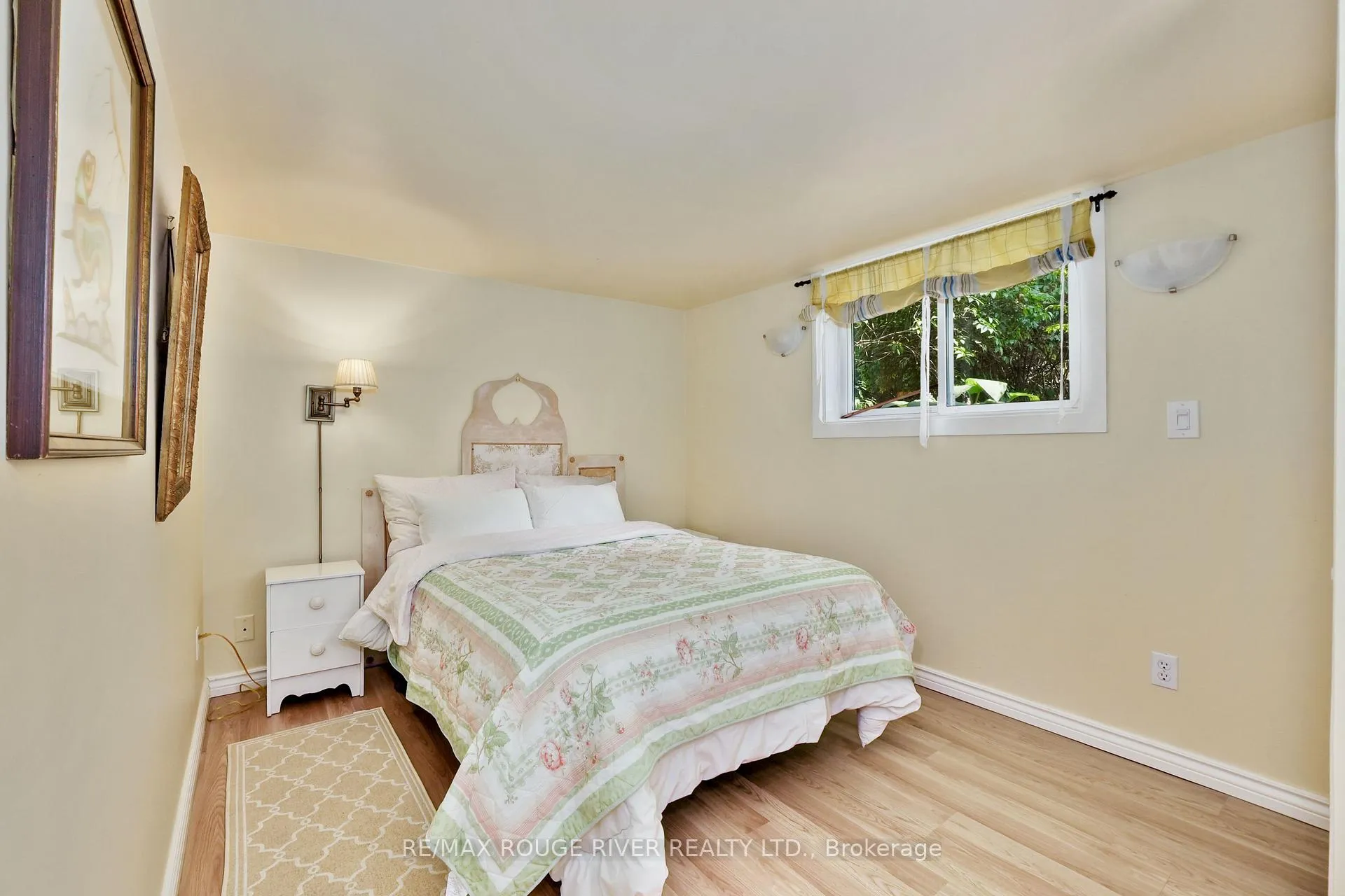 Photo 36 of 63 University Avenue E, Cobourg — HOMEH