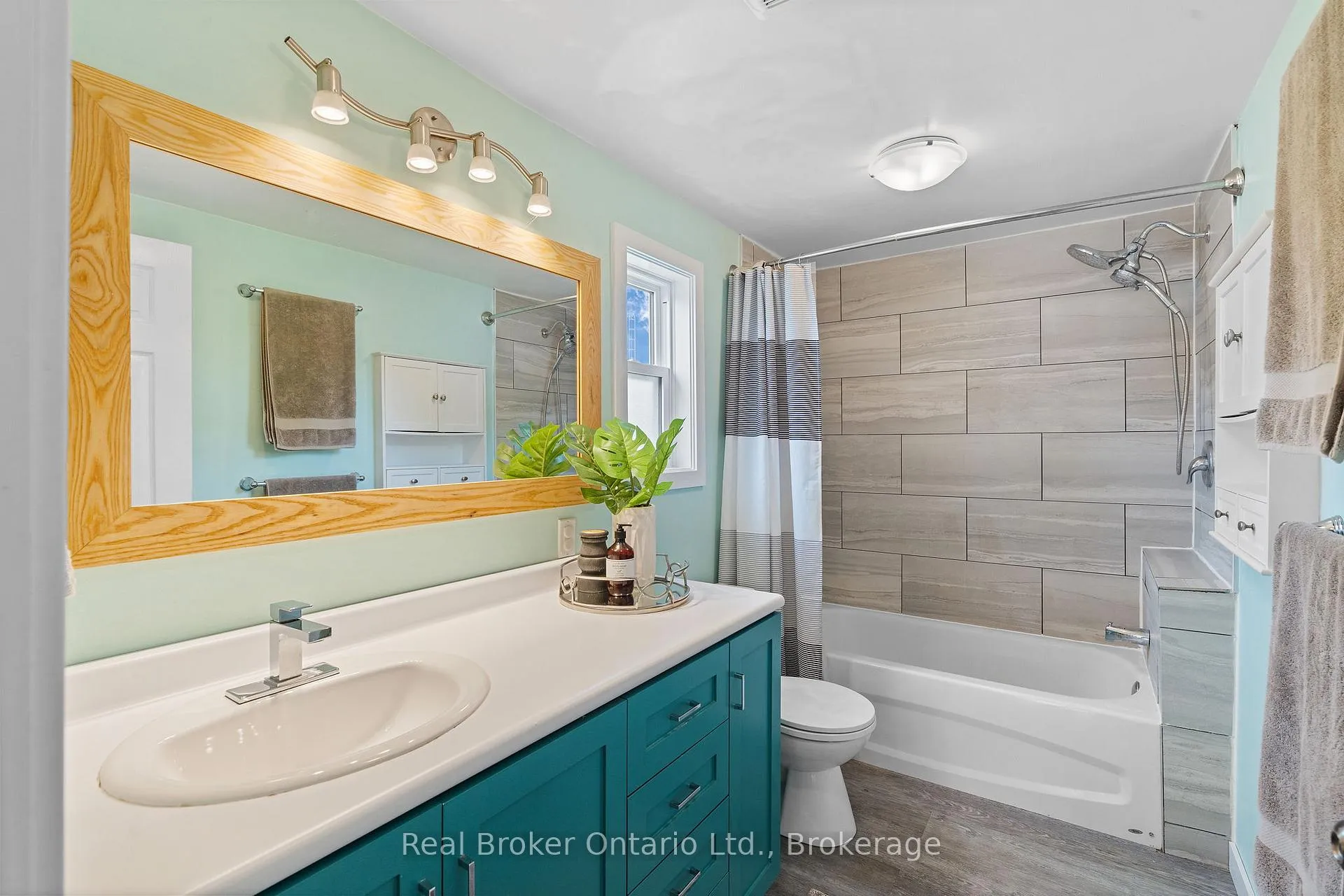 Photo 15 of 61 Jane Street, Haldimand — HOMEH