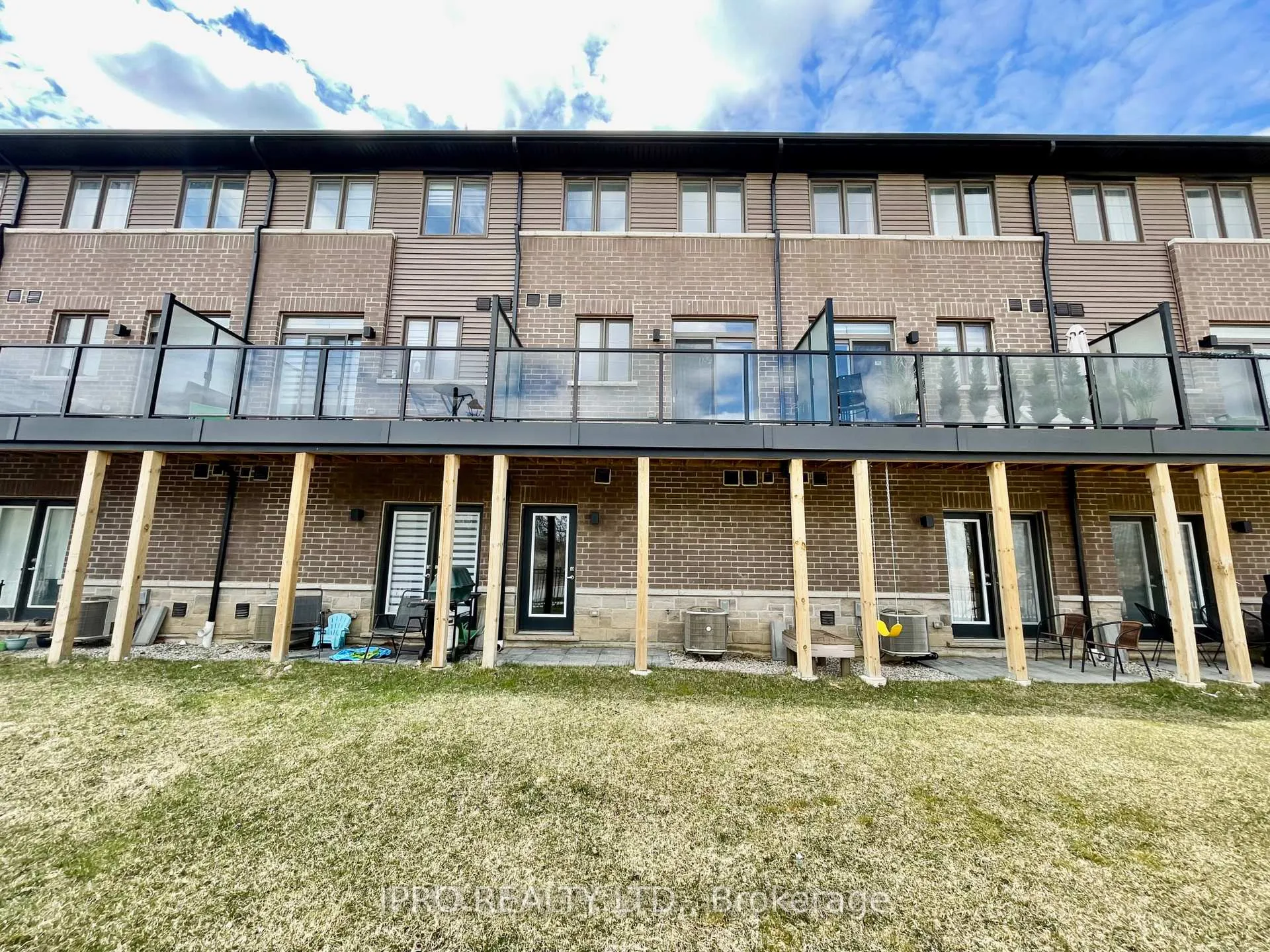 Photo 20 of Unit 73, 120 Court Drive, Brant, Paris — HOMEH