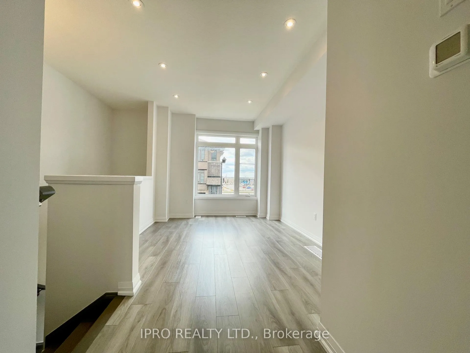 Photo 23 of Unit 73, 120 Court Drive, Brant, Paris — HOMEH