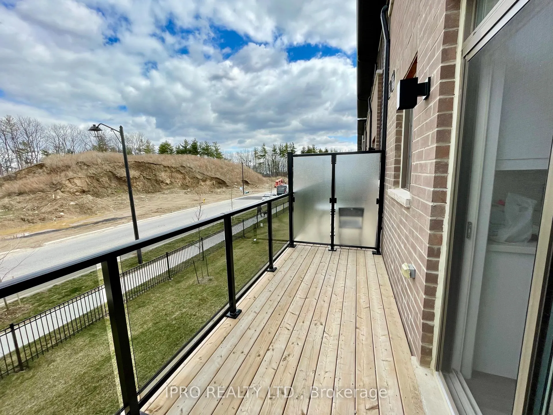 Photo 26 of Unit 73, 120 Court Drive, Brant, Paris — HOMEH