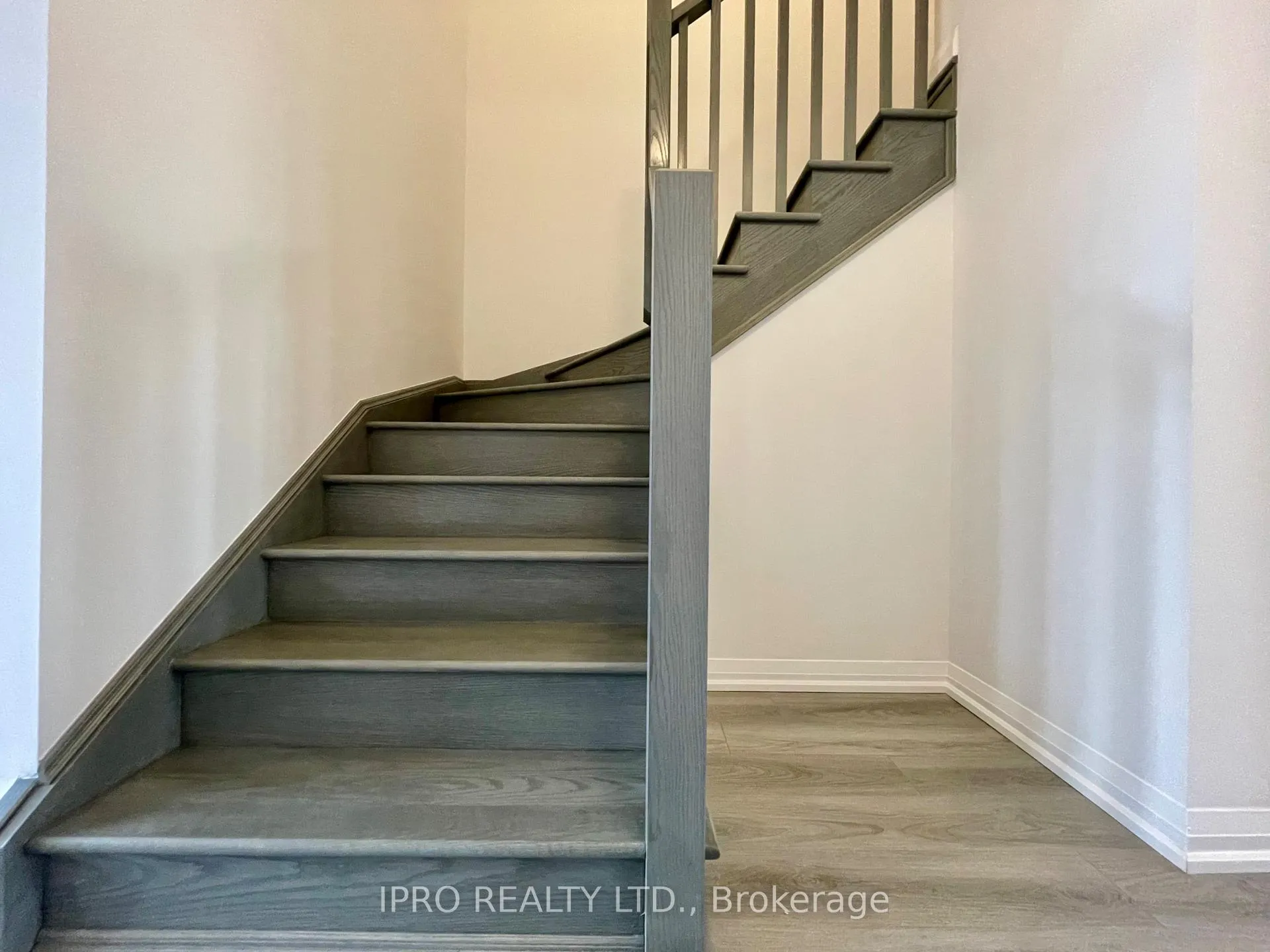 Photo 28 of Unit 73, 120 Court Drive, Brant, Paris — HOMEH