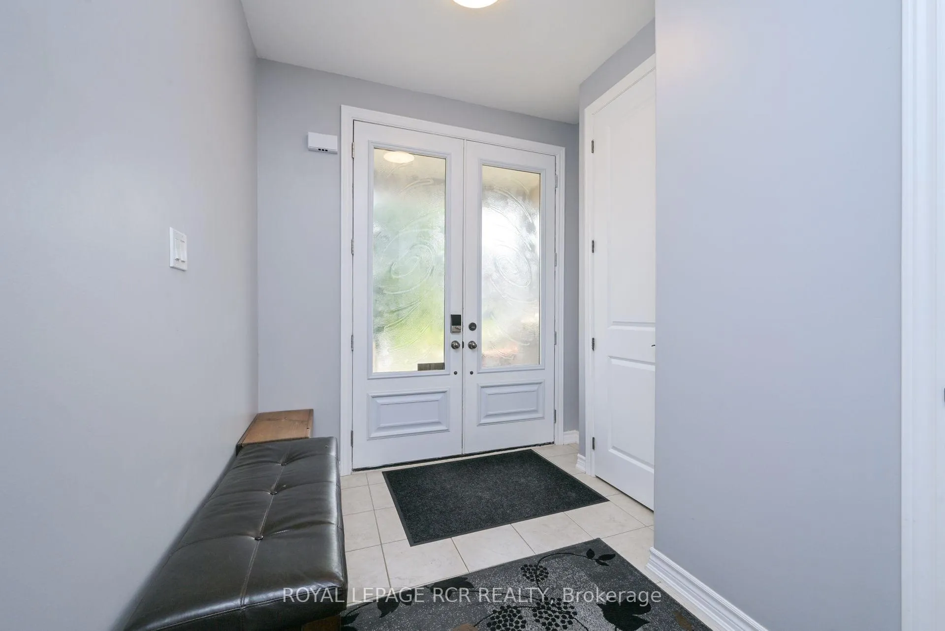 Photo 3 of 14 Holt Drive, New Tecumseth, Alliston — HOMEH