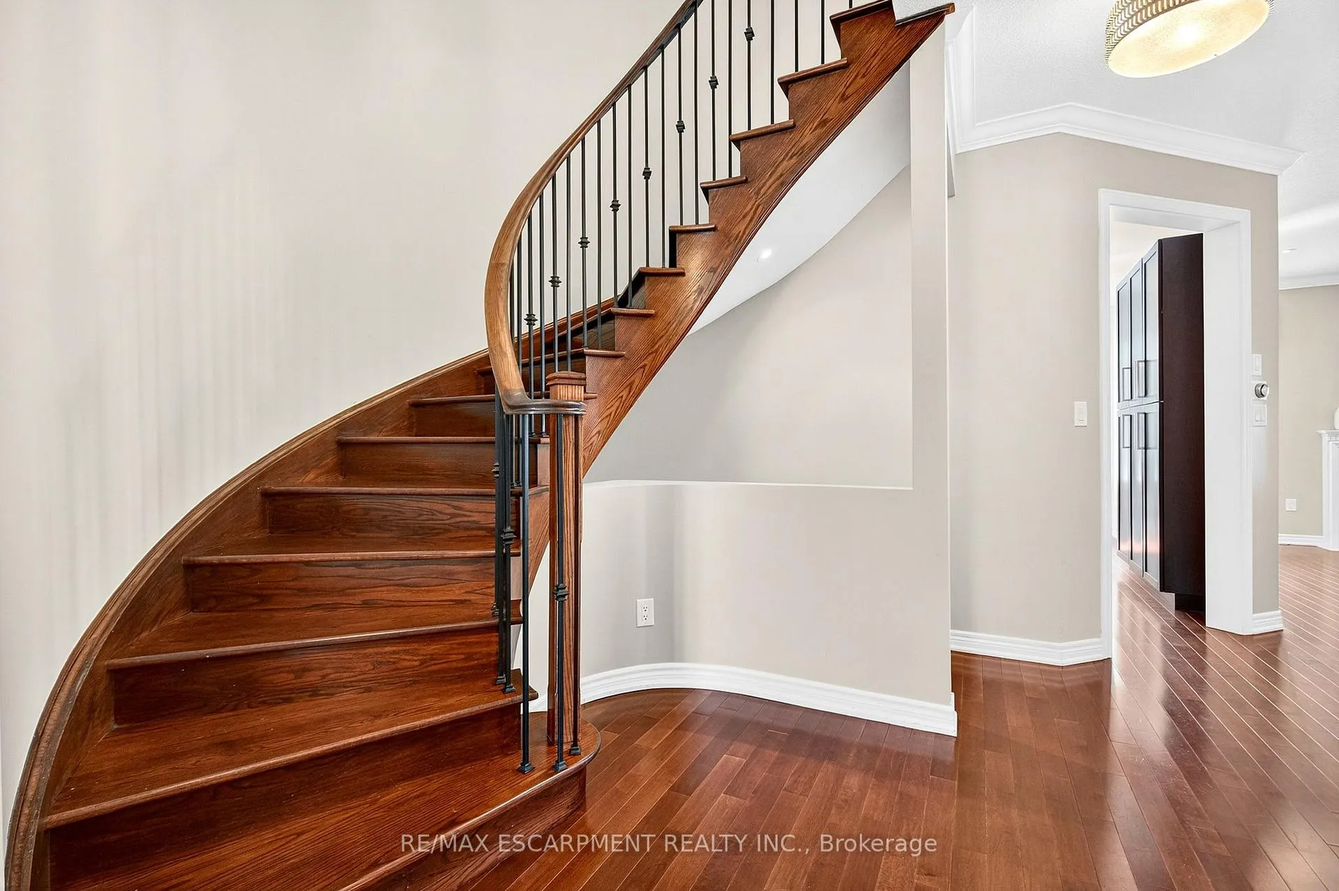 Photo 7 of 4639 Kearse Street, Burlington, Alton — HOMEH
