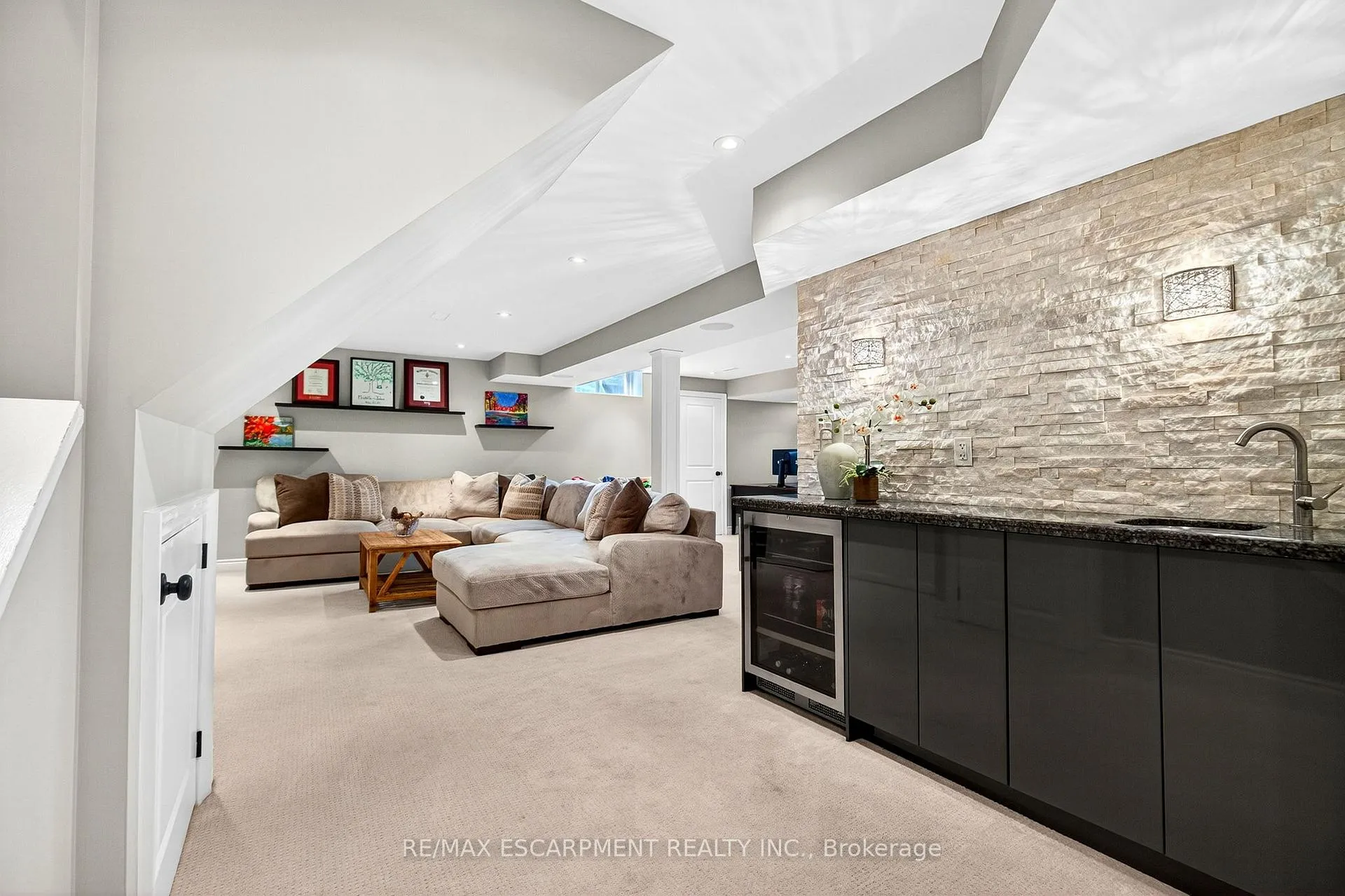 Photo 36 of 4639 Kearse Street, Burlington, Alton — HOMEH