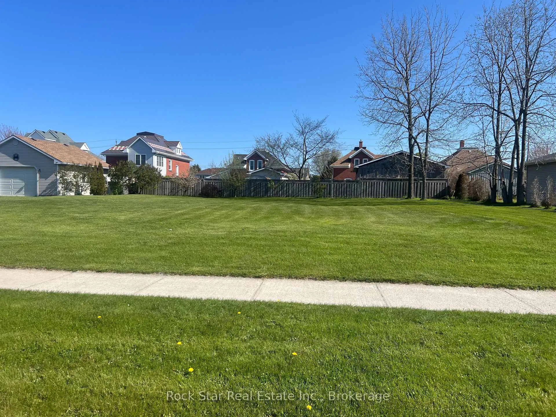 Photo 2 of L277 PL457 Elgin Avenue E, Goderich, Goderich Town — HOMEH