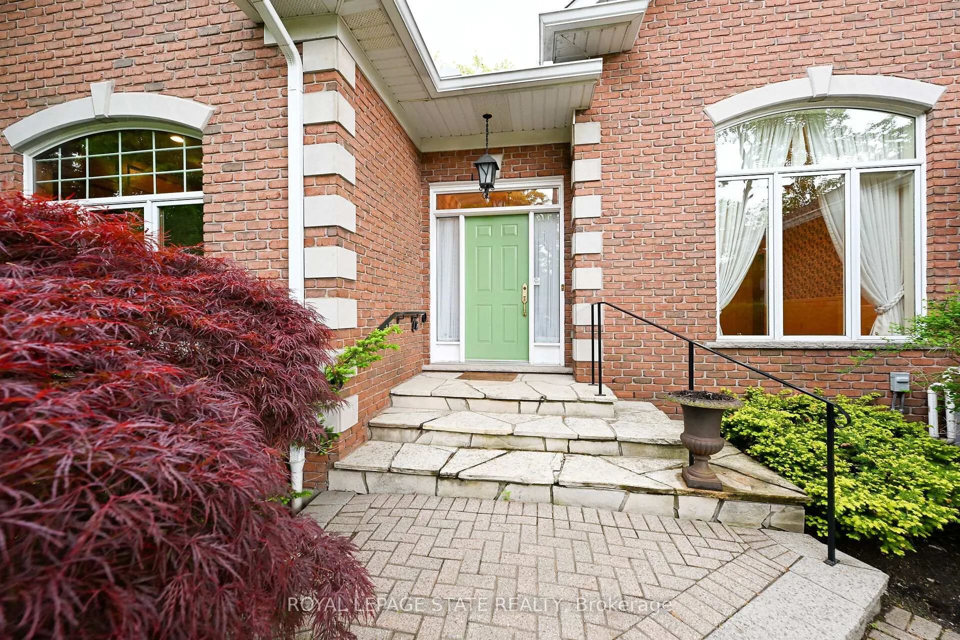 Photo 5 of 253 Robina Road, Hamilton, Ancaster — HOMEH