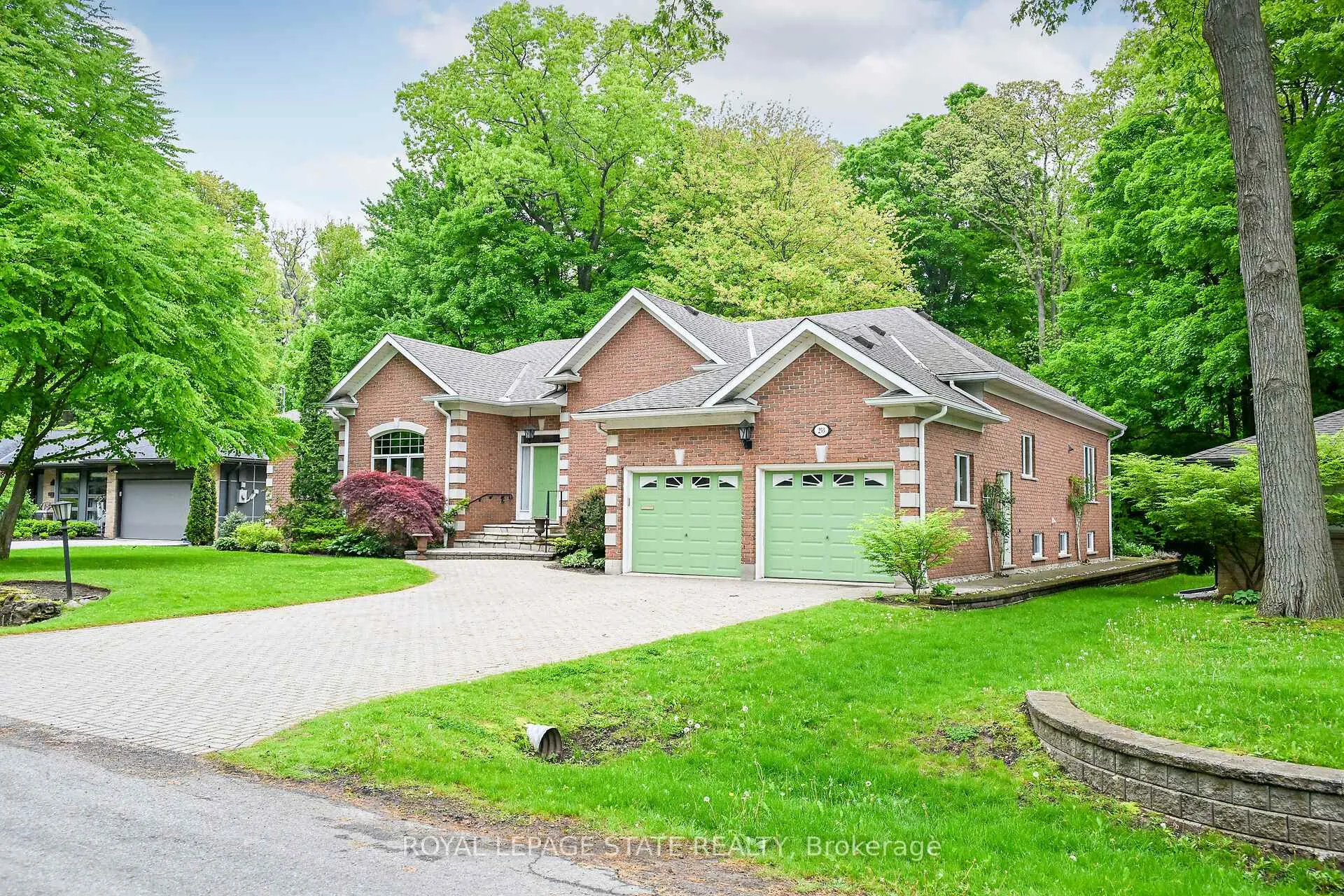 Photo 6 of 253 Robina Road, Hamilton, Ancaster — HOMEH