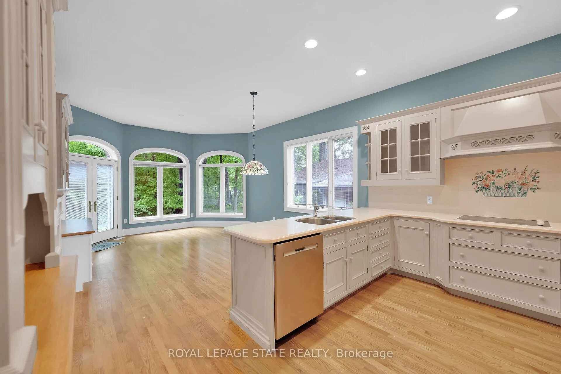 Photo 7 of 253 Robina Road, Hamilton, Ancaster — HOMEH