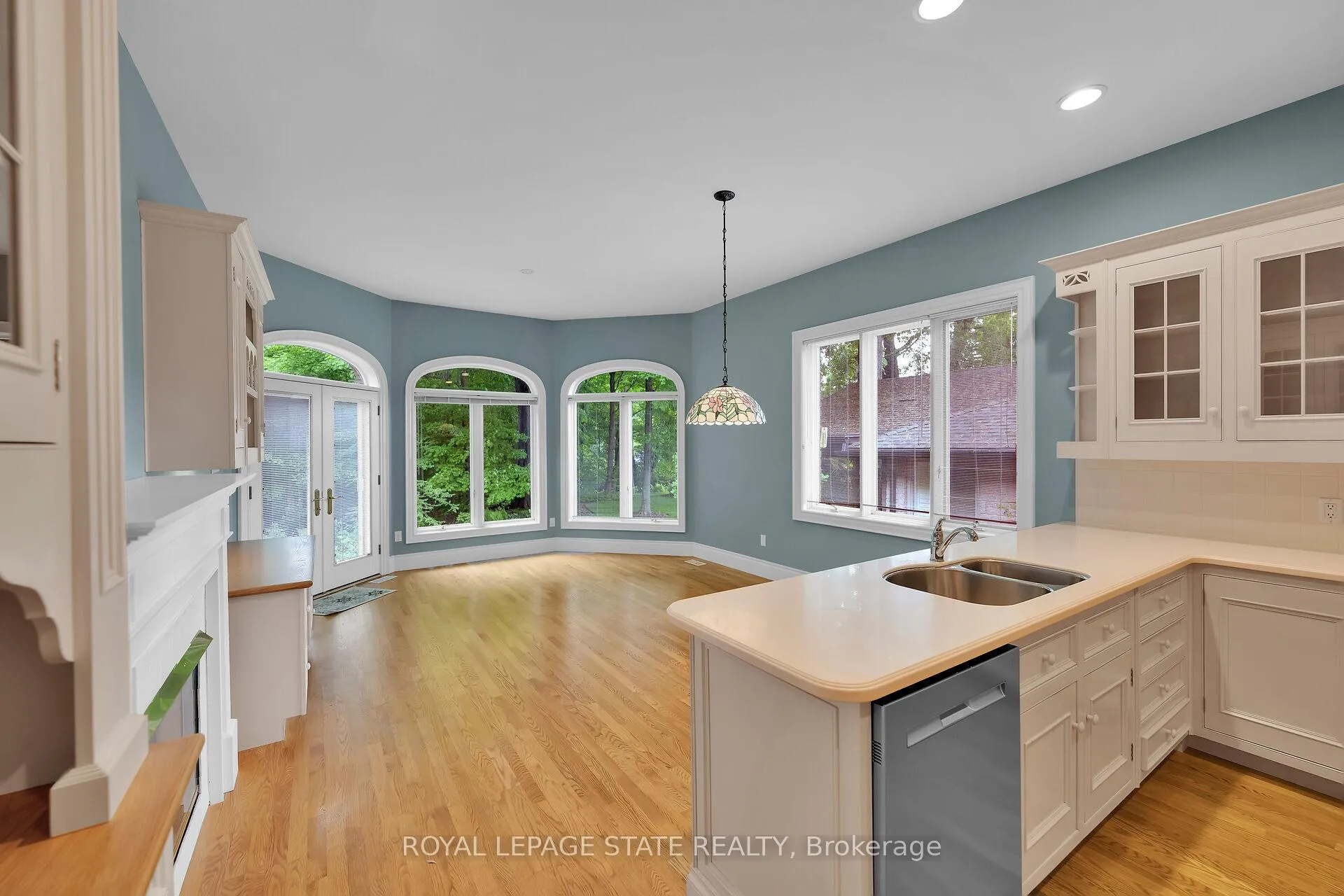 Photo 12 of 253 Robina Road, Hamilton, Ancaster — HOMEH