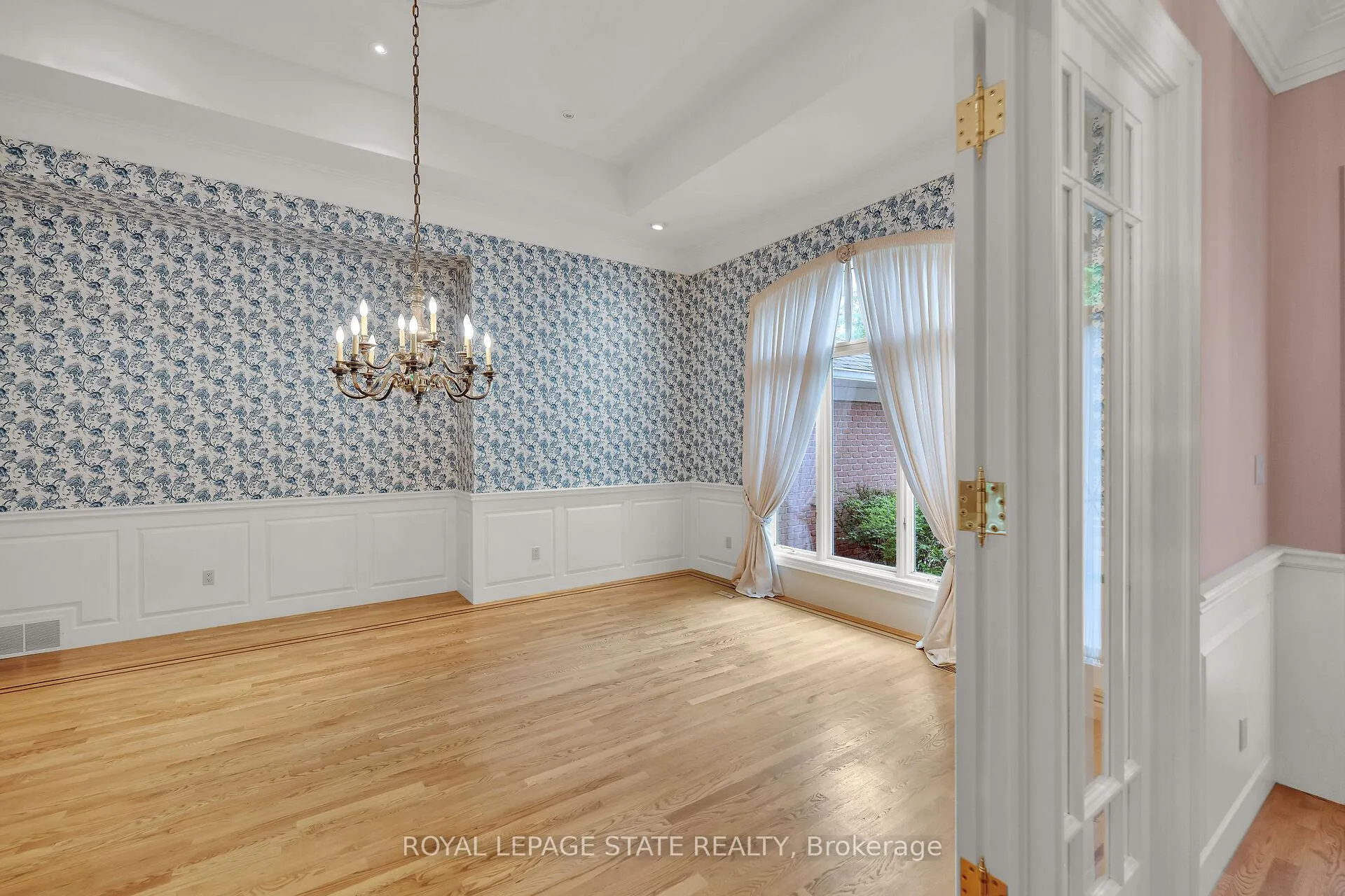 Photo 17 of 253 Robina Road, Hamilton, Ancaster — HOMEH