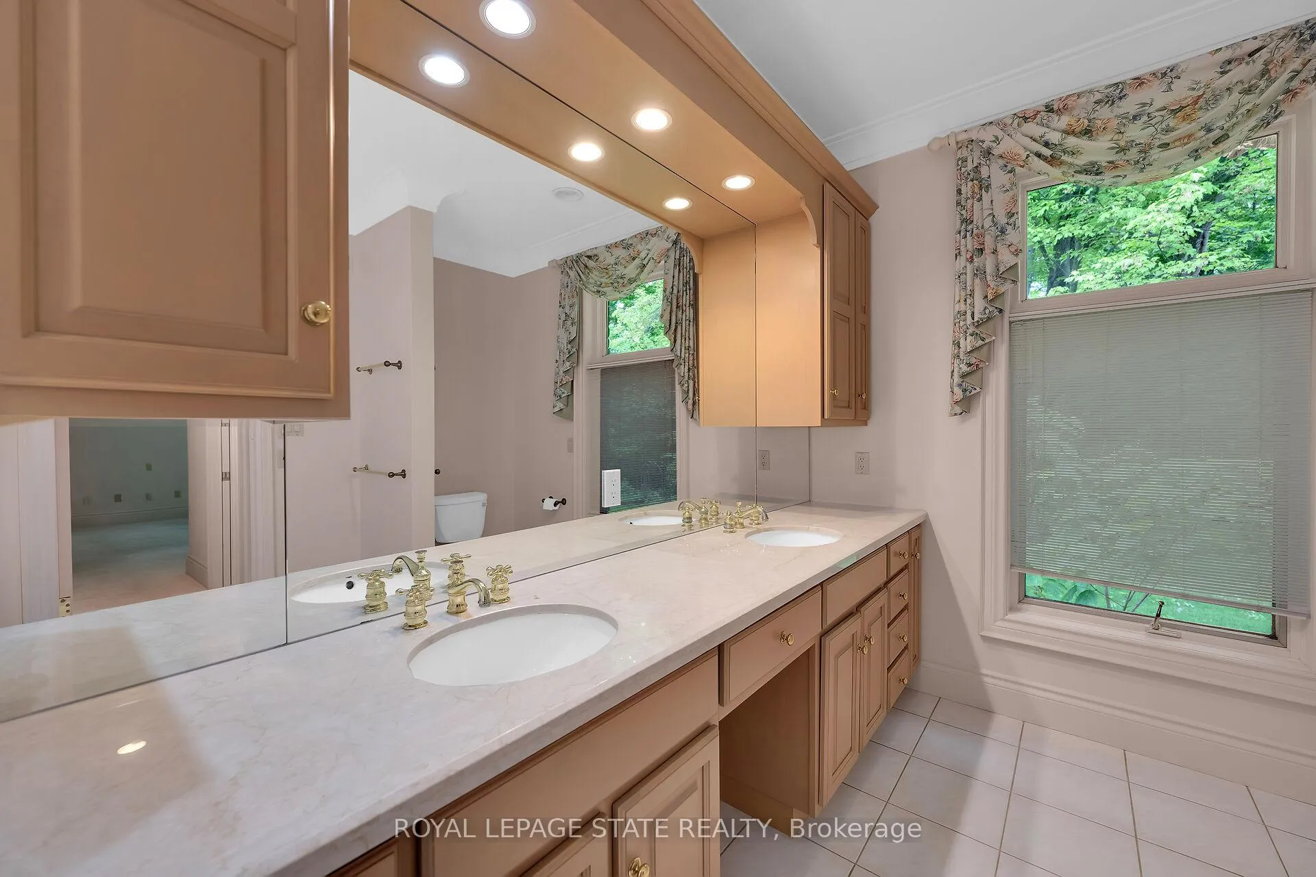 Photo 27 of 253 Robina Road, Hamilton, Ancaster — HOMEH