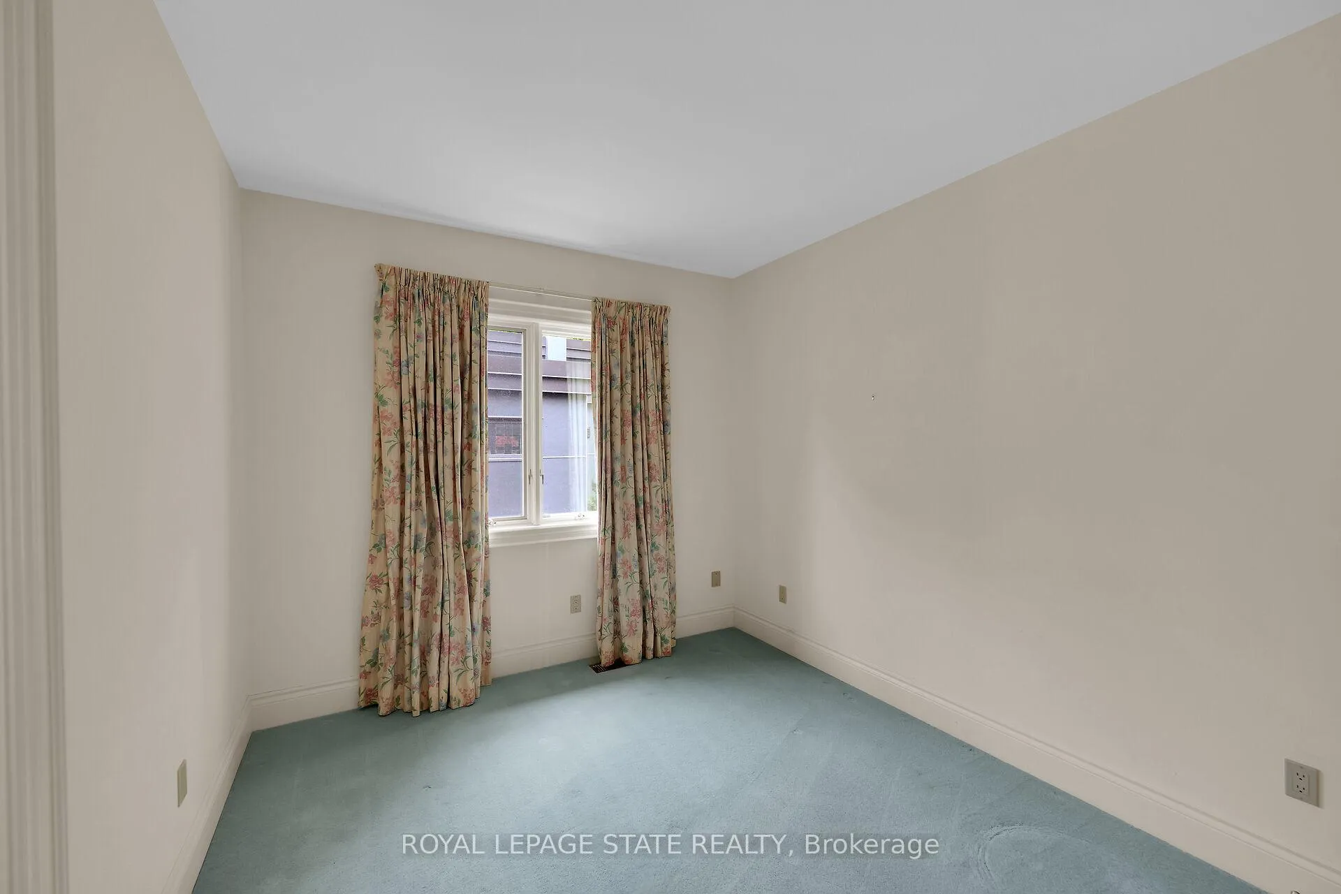 Photo 33 of 253 Robina Road, Hamilton, Ancaster — HOMEH