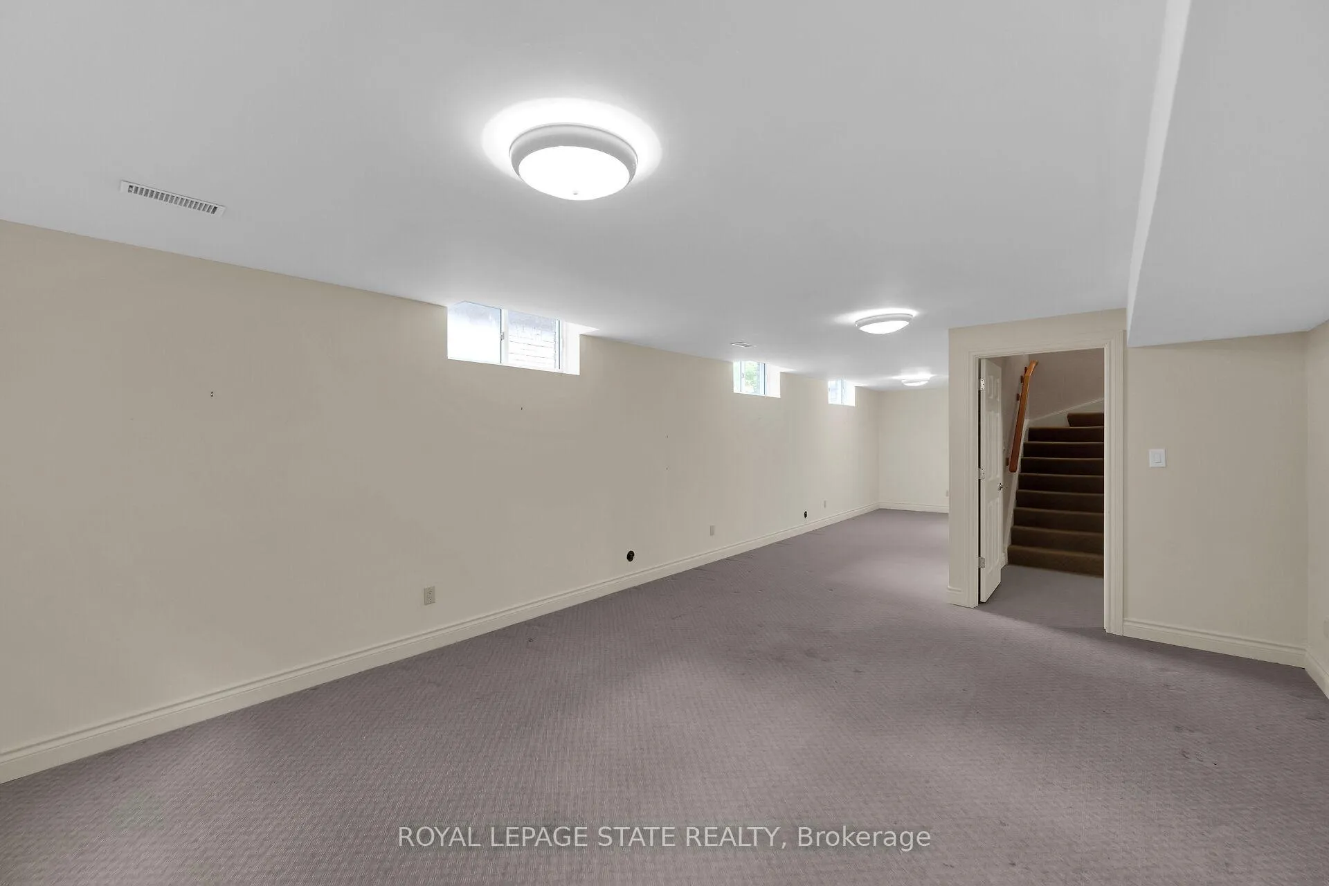 Photo 42 of 253 Robina Road, Hamilton, Ancaster — HOMEH