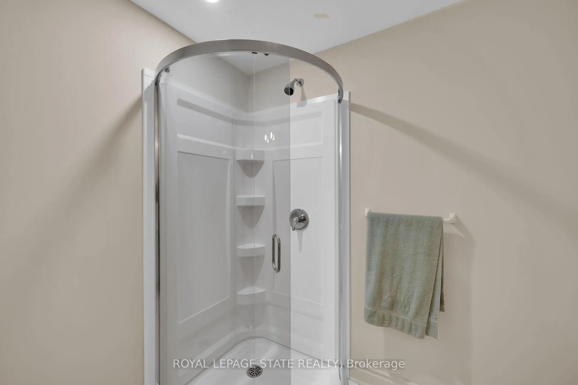 Photo 44 of 253 Robina Road, Hamilton, Ancaster — HOMEH