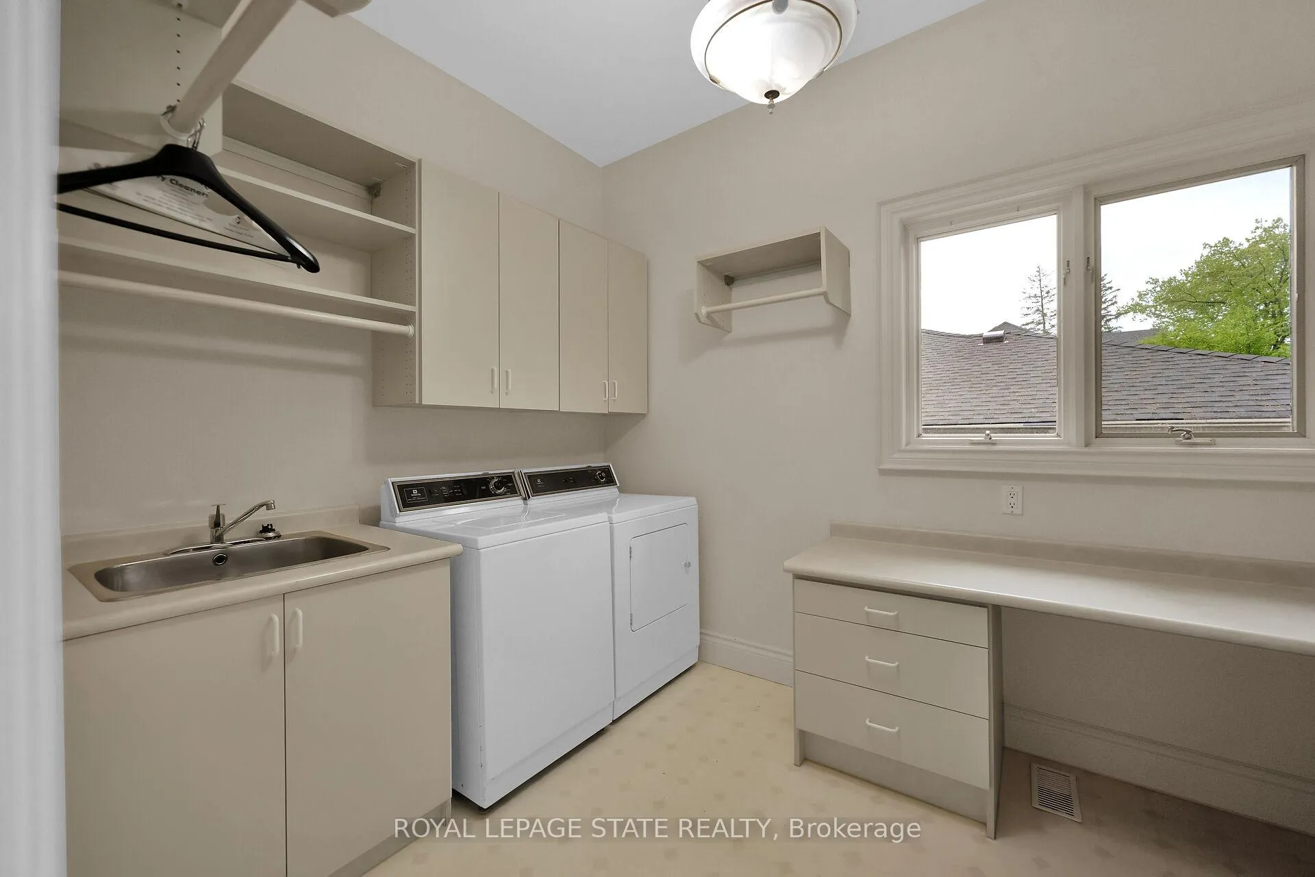Photo 45 of 253 Robina Road, Hamilton, Ancaster — HOMEH