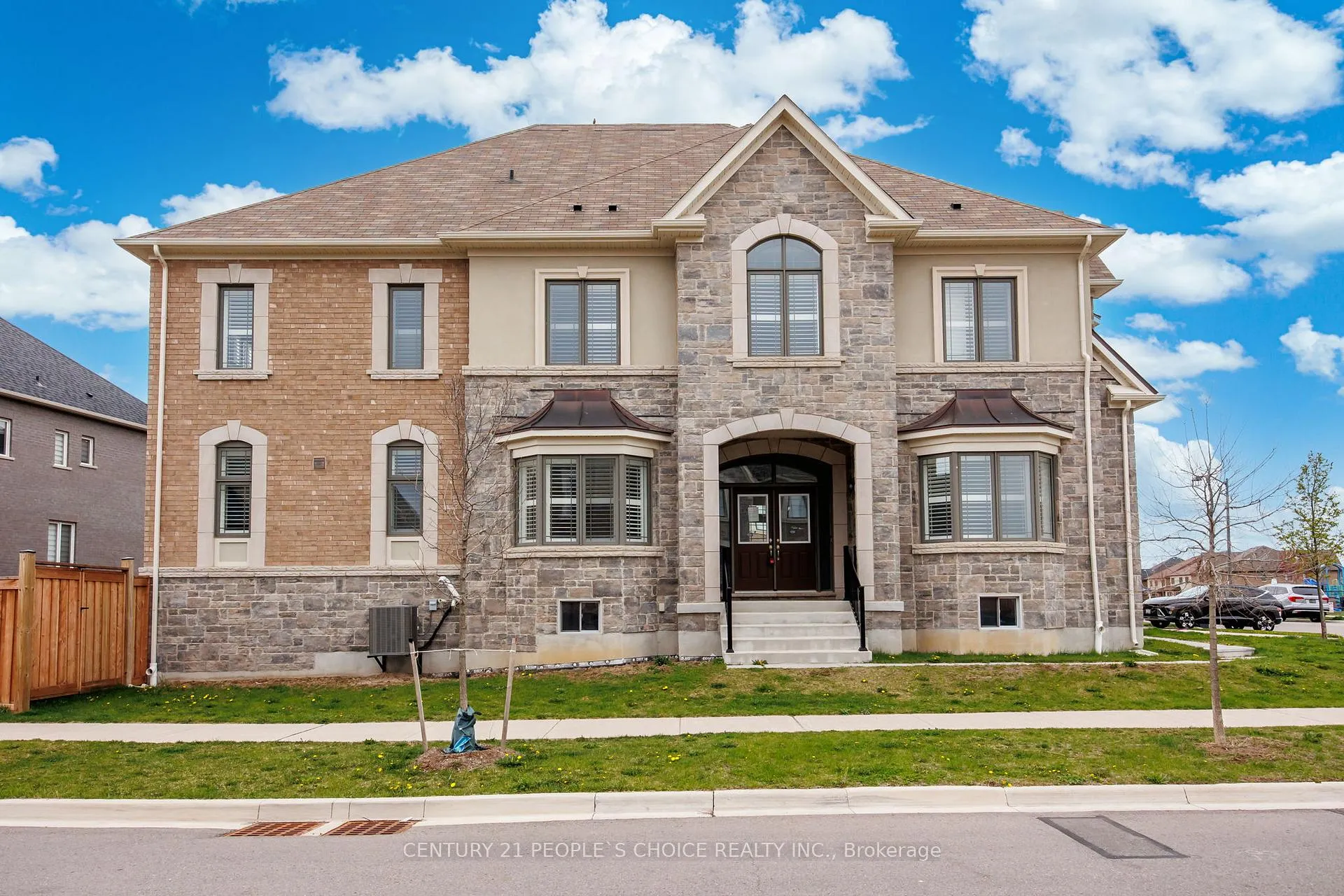 Photo 1 of 24 Albert Spencer Avenue, Caledon, Caledon East — HOMEH