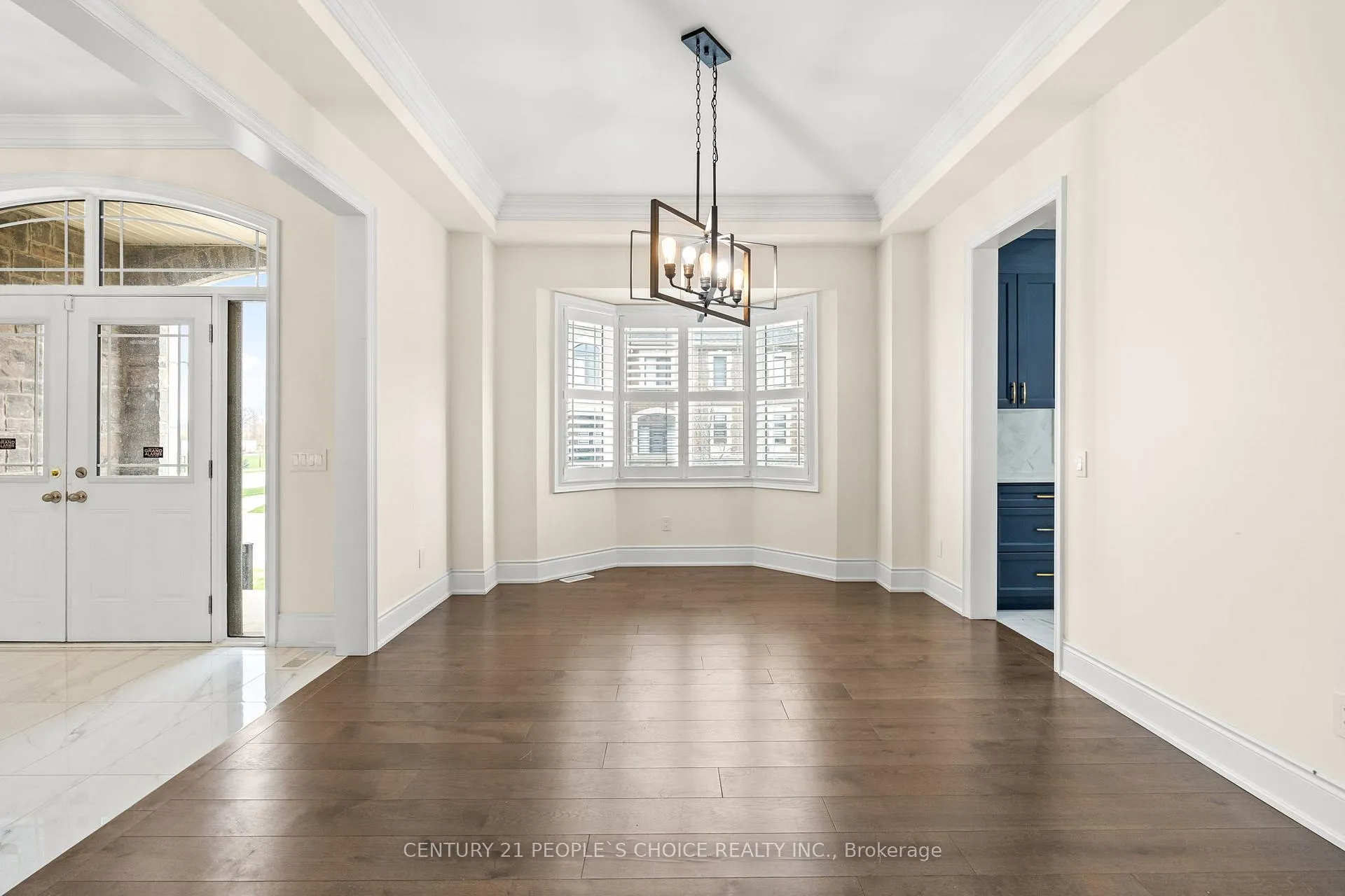 Photo 6 of 24 Albert Spencer Avenue, Caledon, Caledon East — HOMEH