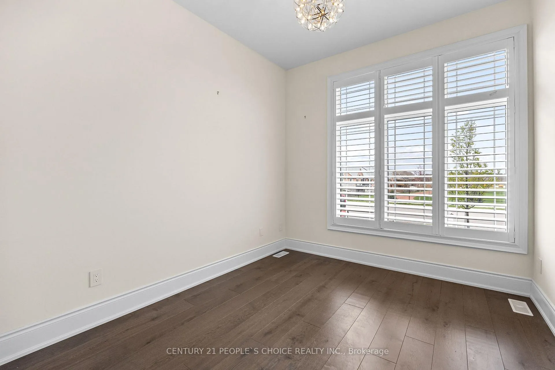 Photo 18 of 24 Albert Spencer Avenue, Caledon, Caledon East — HOMEH
