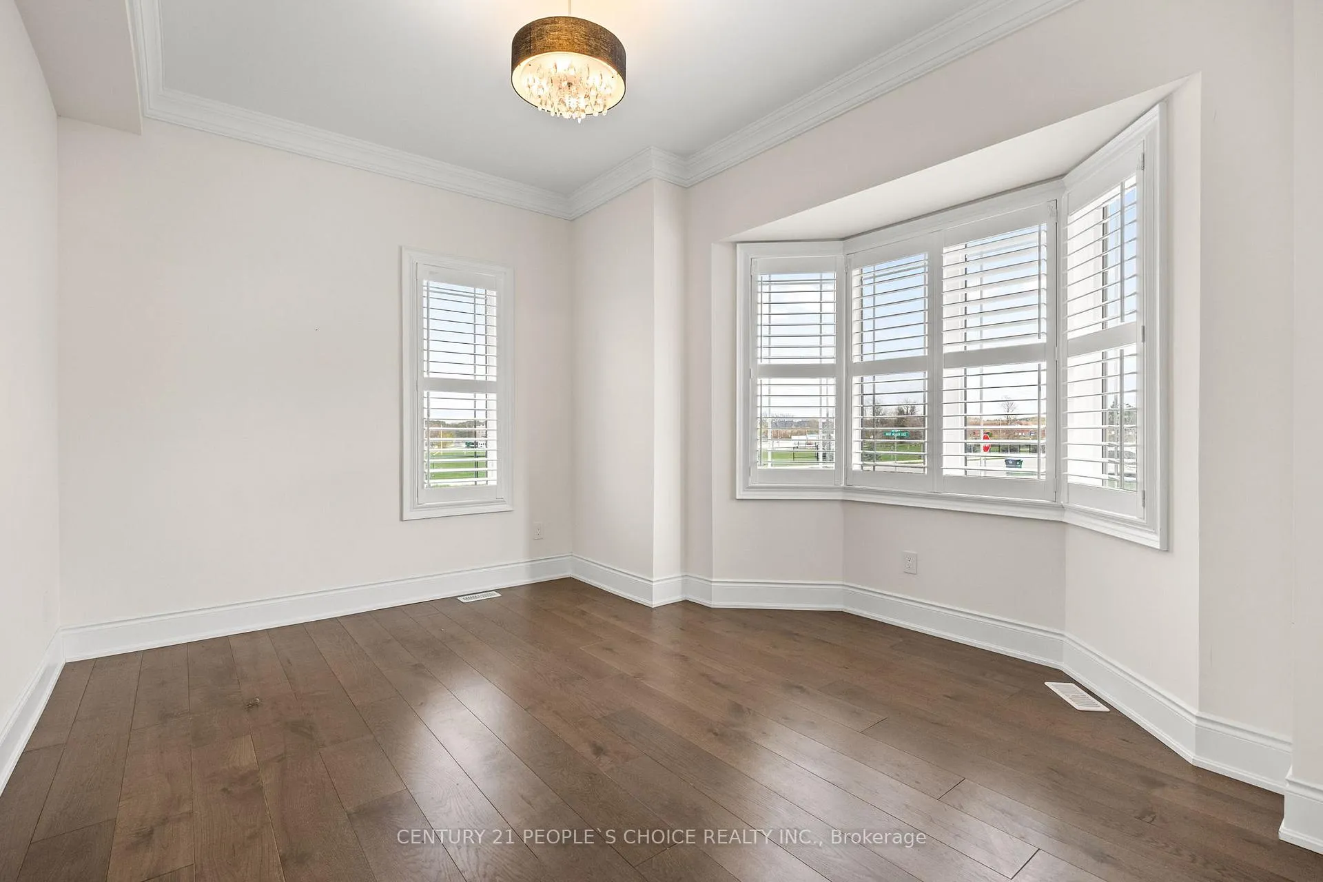 Photo 19 of 24 Albert Spencer Avenue, Caledon, Caledon East — HOMEH