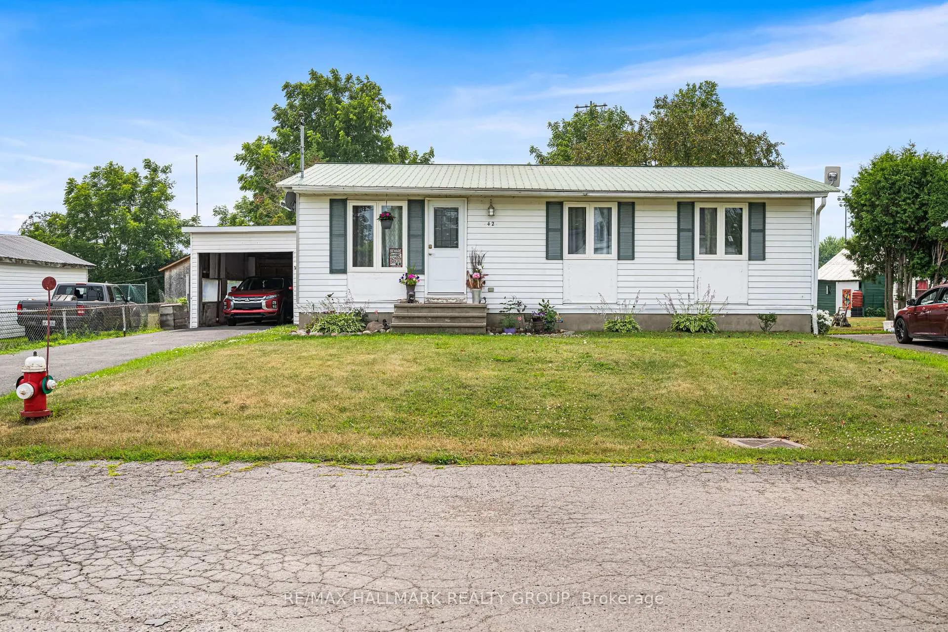 Photo 1 of 42 Harper Street, North Dundas, Chesterville — HOMEH
