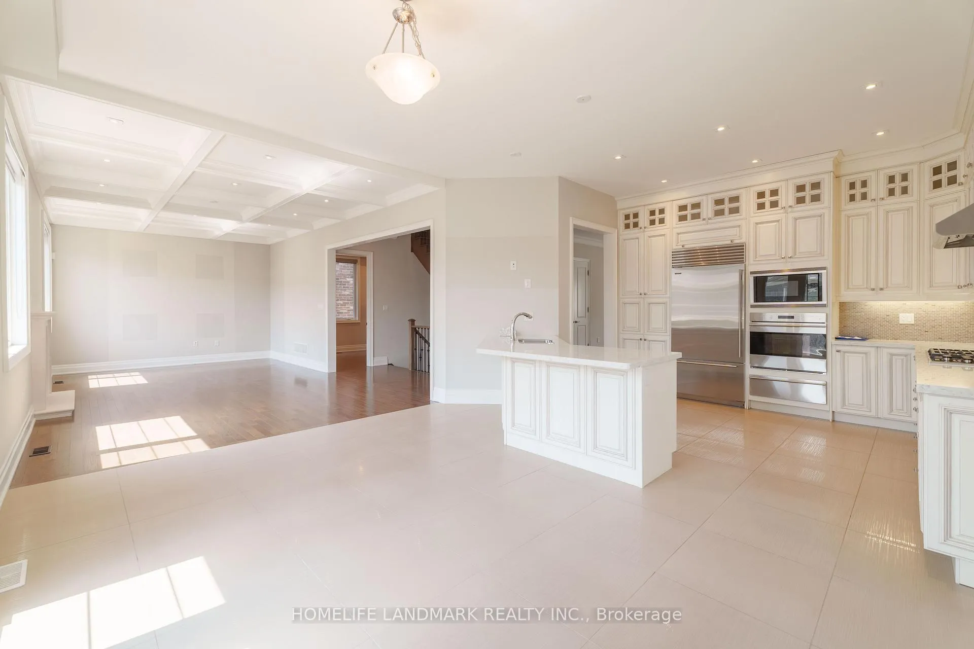 Photo 13 of 17 Aspy Court, Vaughan, Patterson — HOMEH