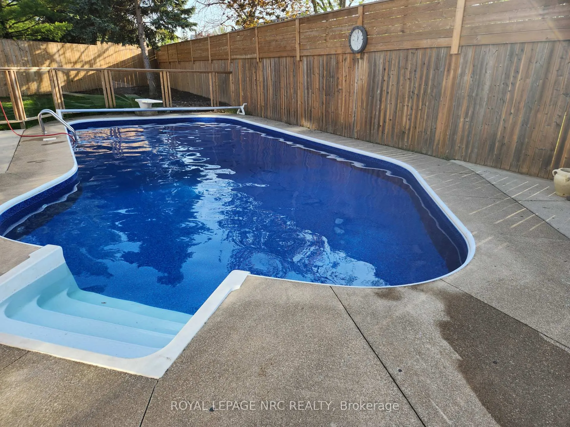 Photo 46 of 4 Cindy Court, Grimsby, Grimsby Beach — HOMEH