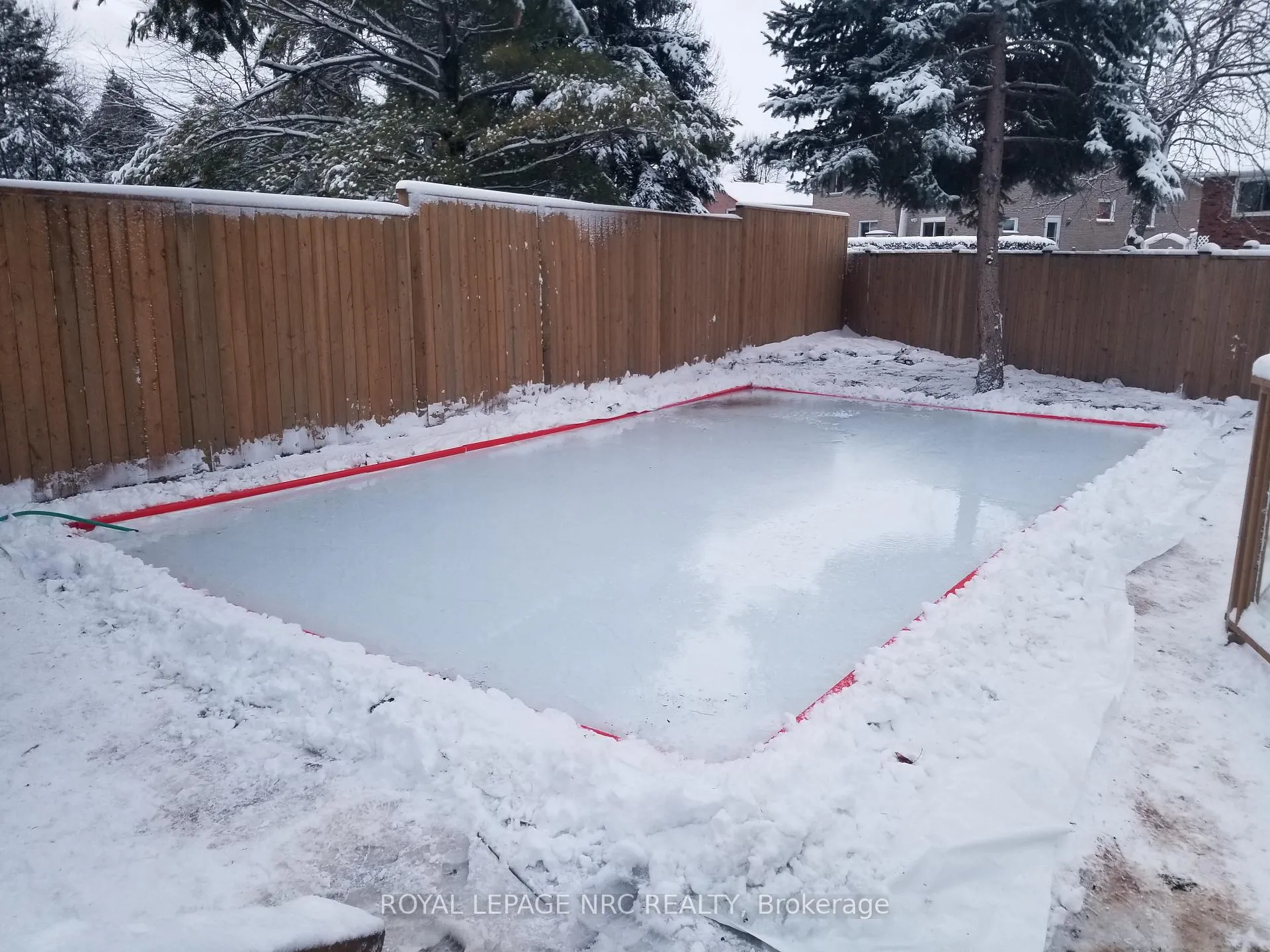 Photo 47 of 4 Cindy Court, Grimsby, Grimsby Beach — HOMEH