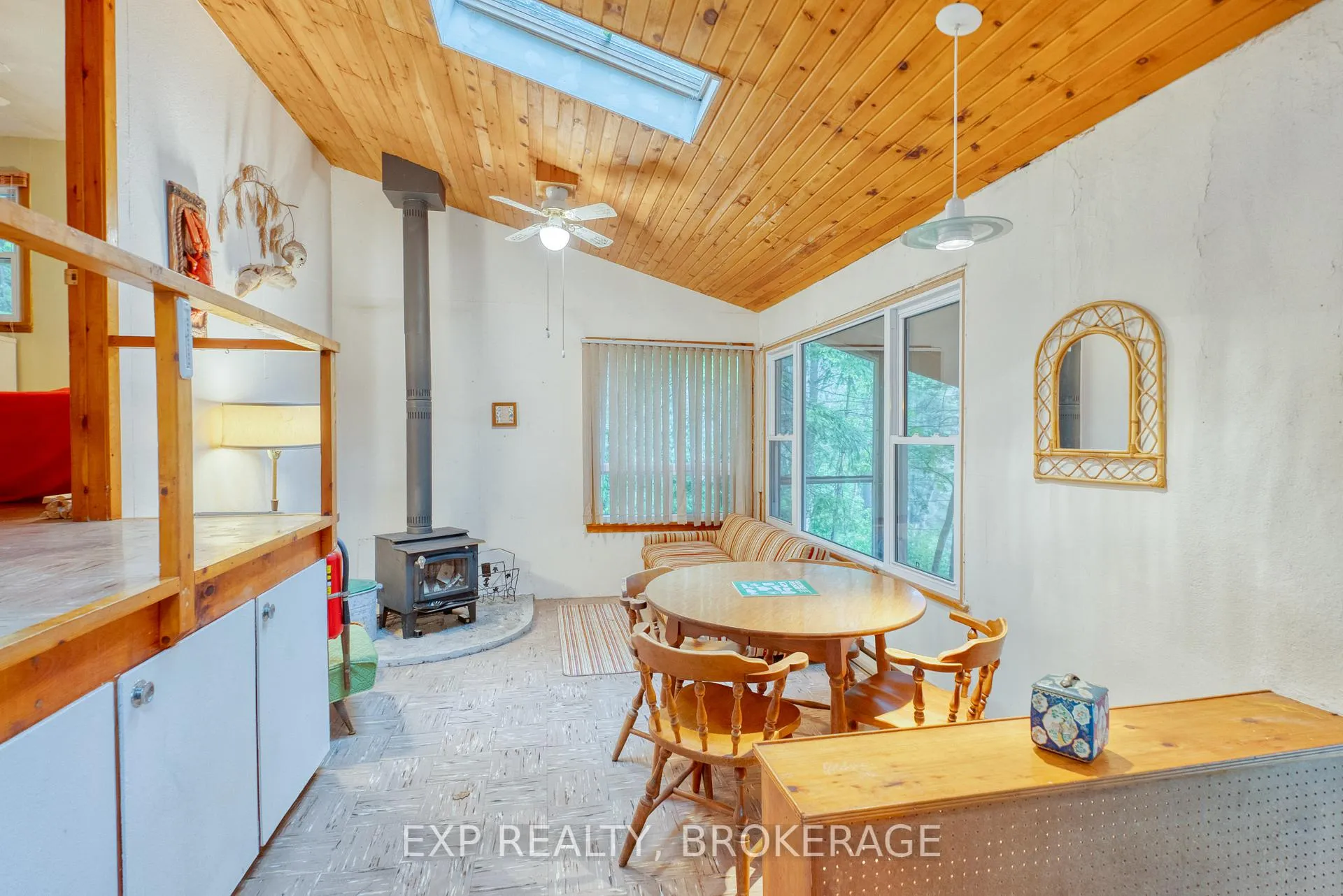 Photo 4 of 1034 Browns Lane, North Frontenac, Frontenac North — HOMEH