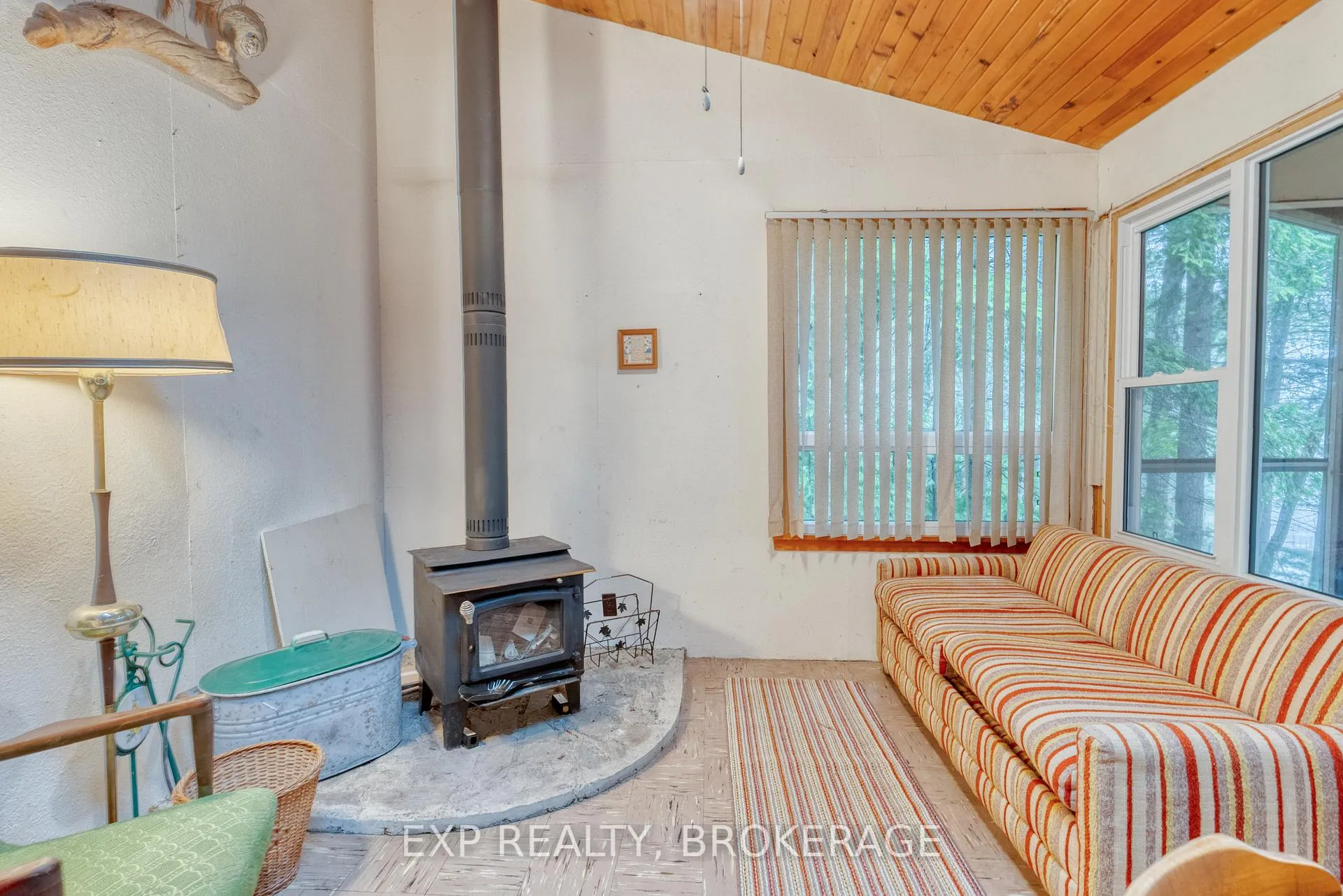 Photo 5 of 1034 Browns Lane, North Frontenac, Frontenac North — HOMEH