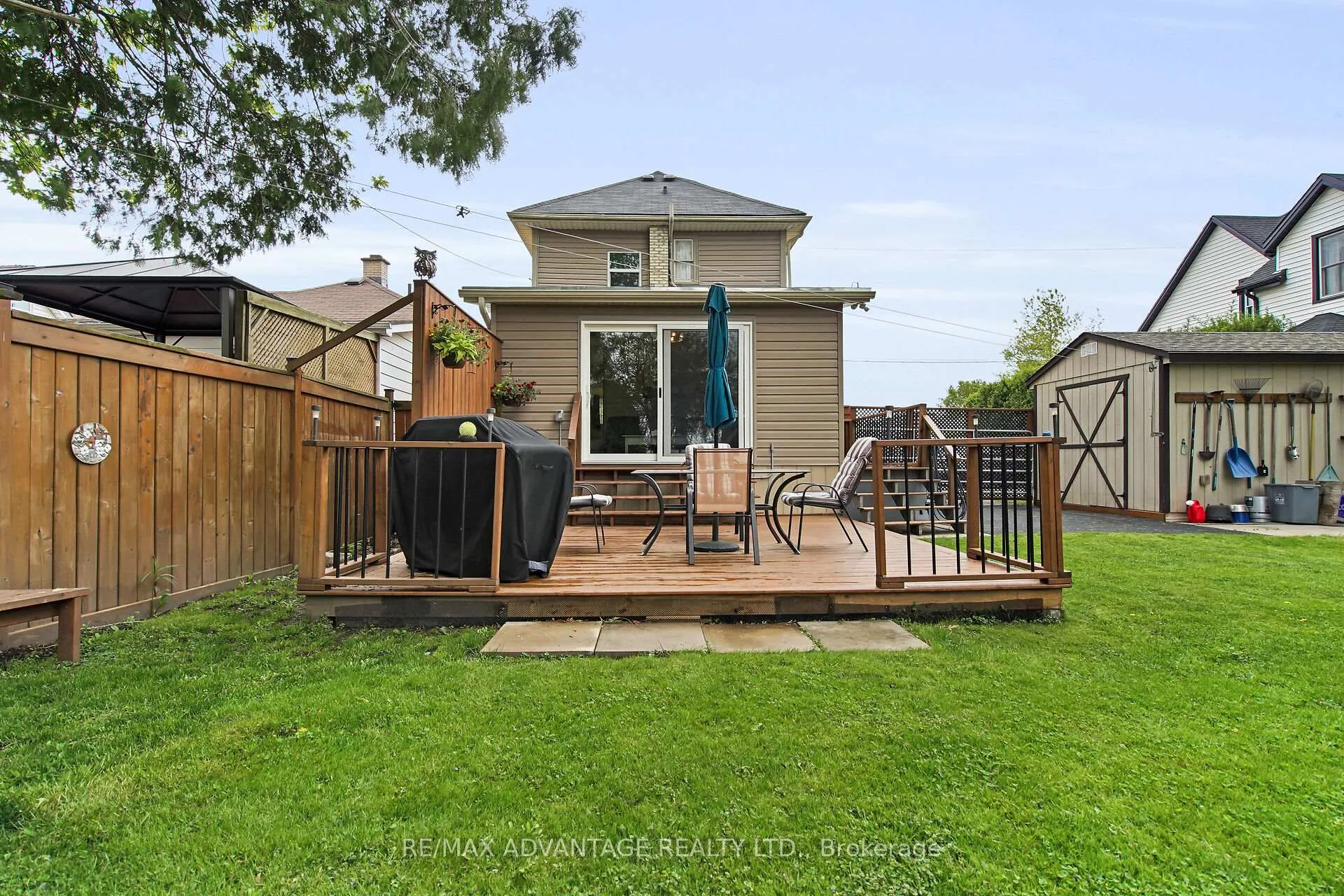 Photo 10 of 47 Barwick Street, St. Thomas — HOMEH