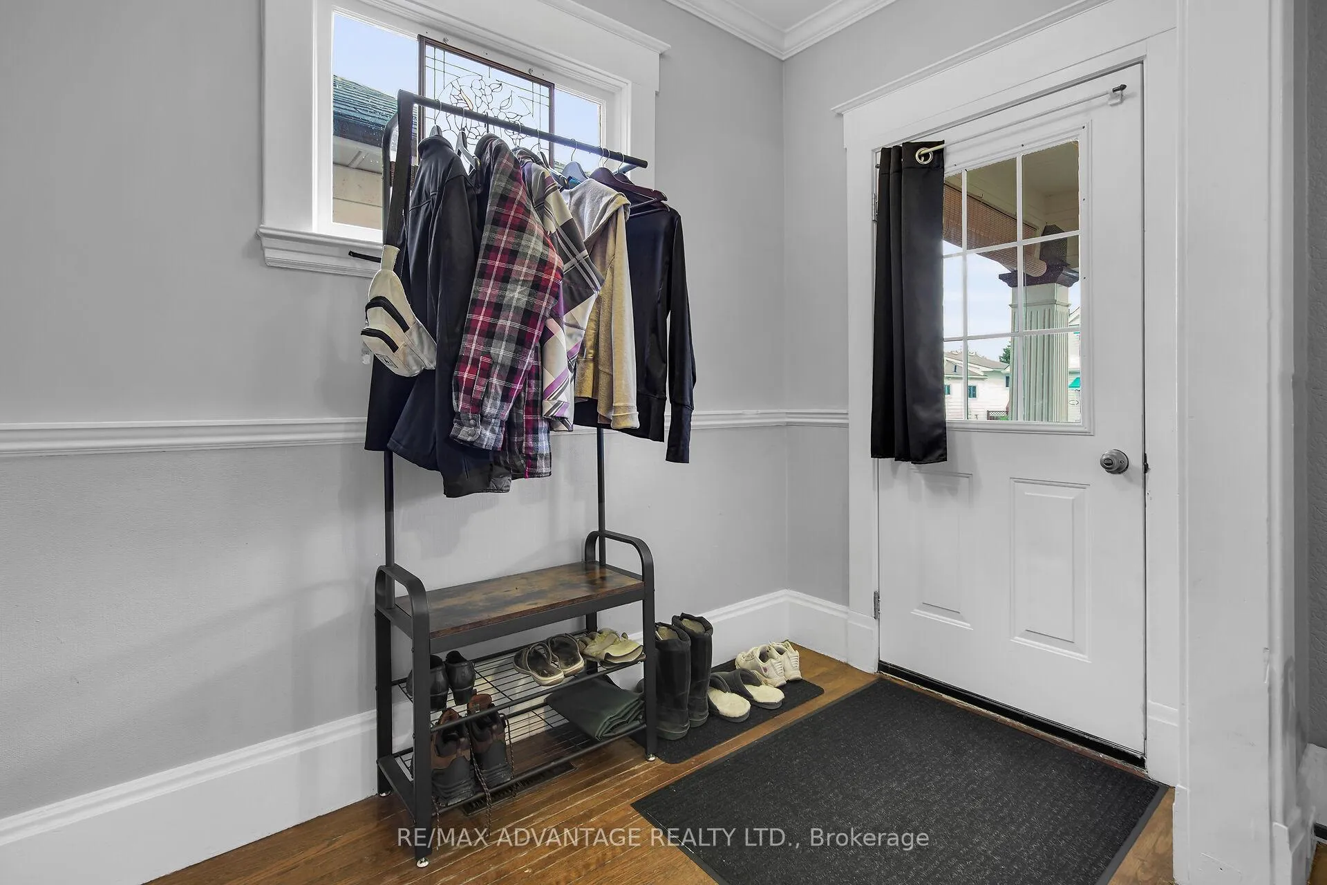 Photo 12 of 47 Barwick Street, St. Thomas — HOMEH