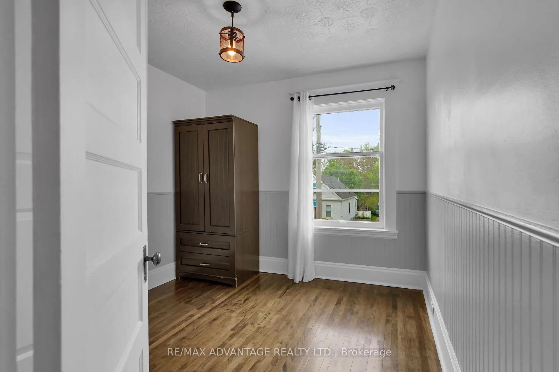 Photo 27 of 47 Barwick Street, St. Thomas — HOMEH