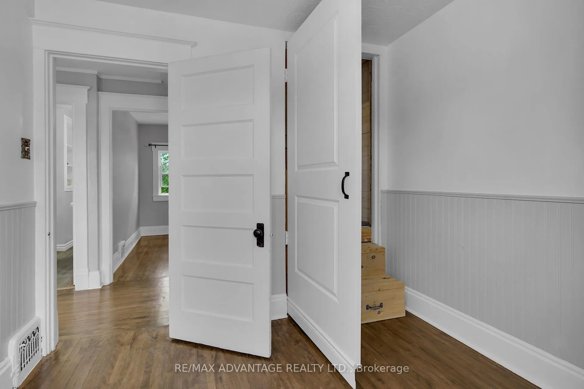 Photo 28 of 47 Barwick Street, St. Thomas — HOMEH