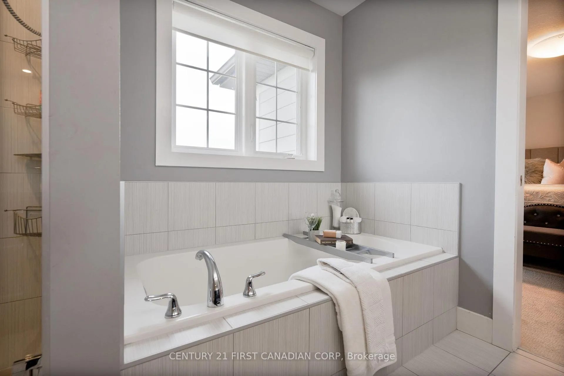 Photo 20 of 443 MacDonald Street, Strathroy-Caradoc, NE — HOMEH