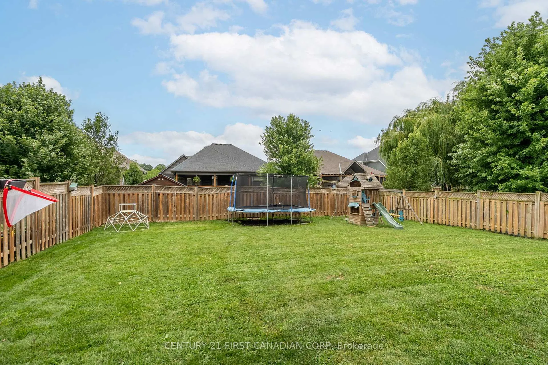 Photo 38 of 443 MacDonald Street, Strathroy-Caradoc, NE — HOMEH