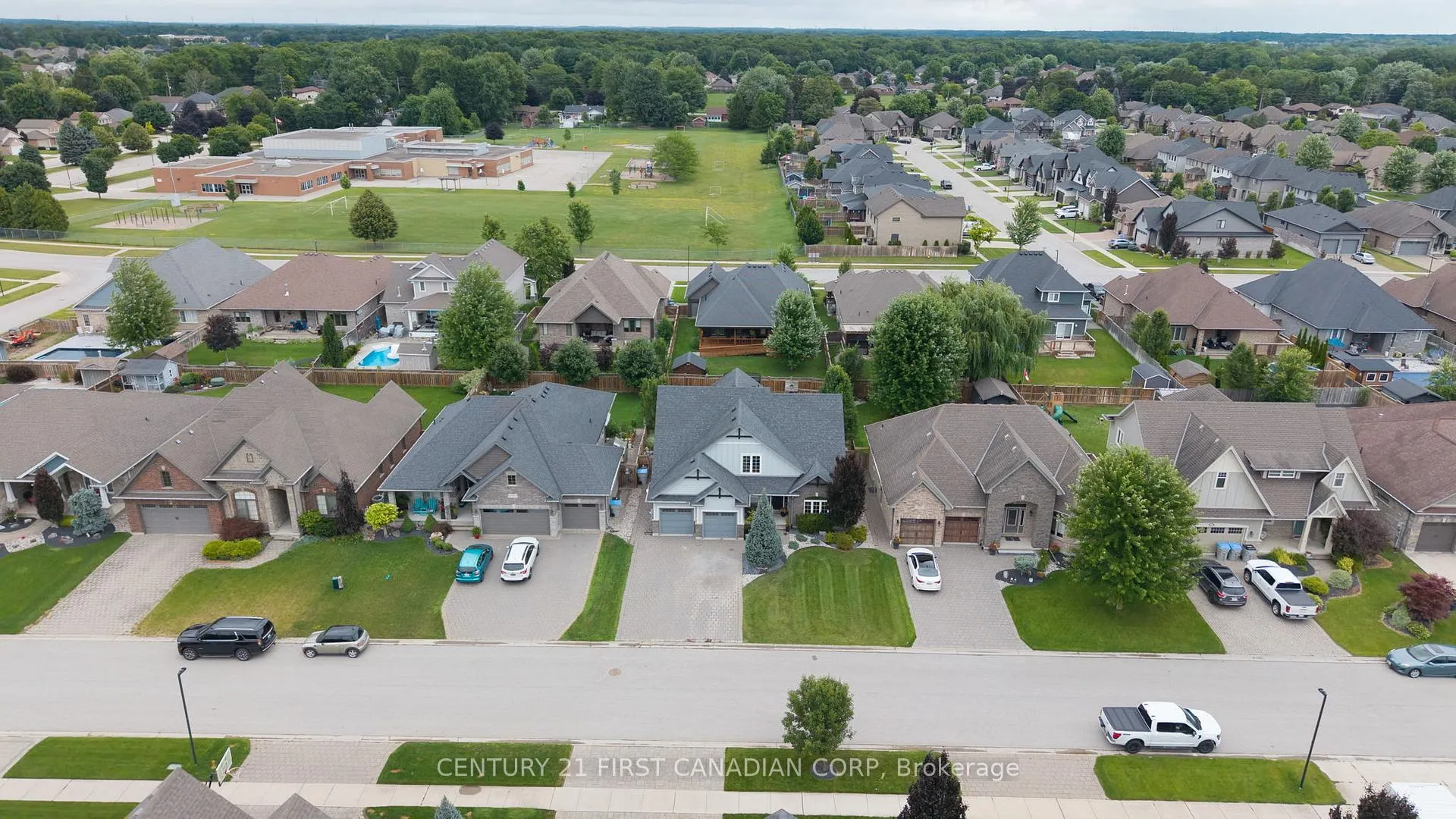 Photo 43 of 443 MacDonald Street, Strathroy-Caradoc, NE — HOMEH
