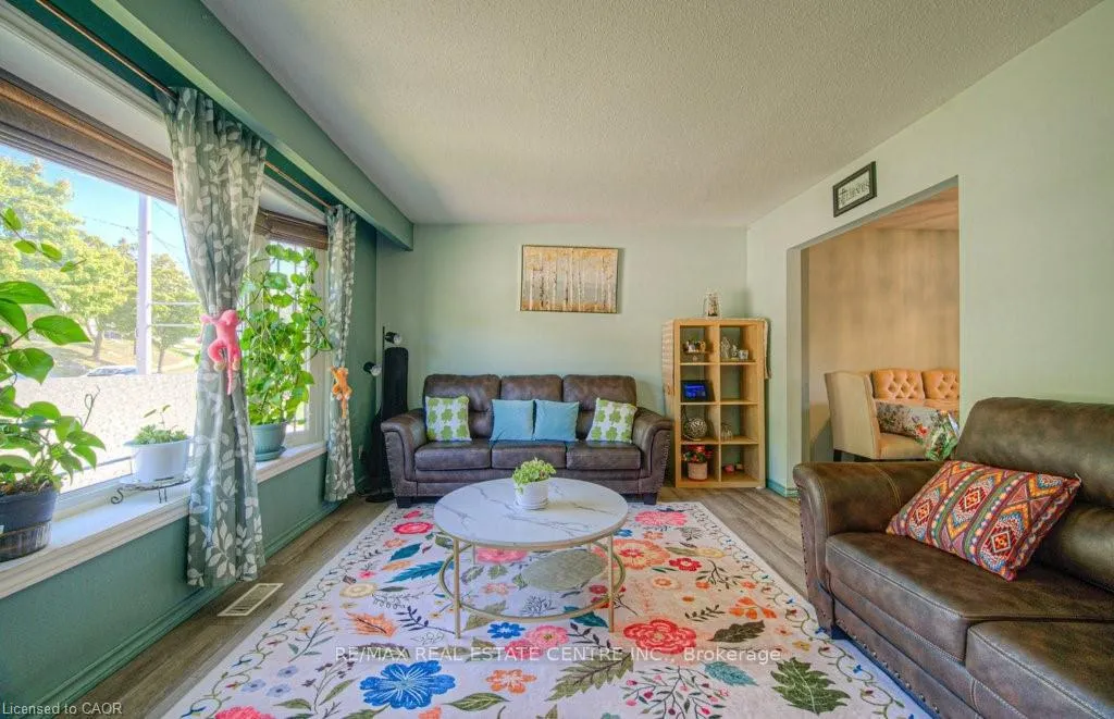 Photo 6 of 164 Green Valley Drive, Kitchener — HOMEH