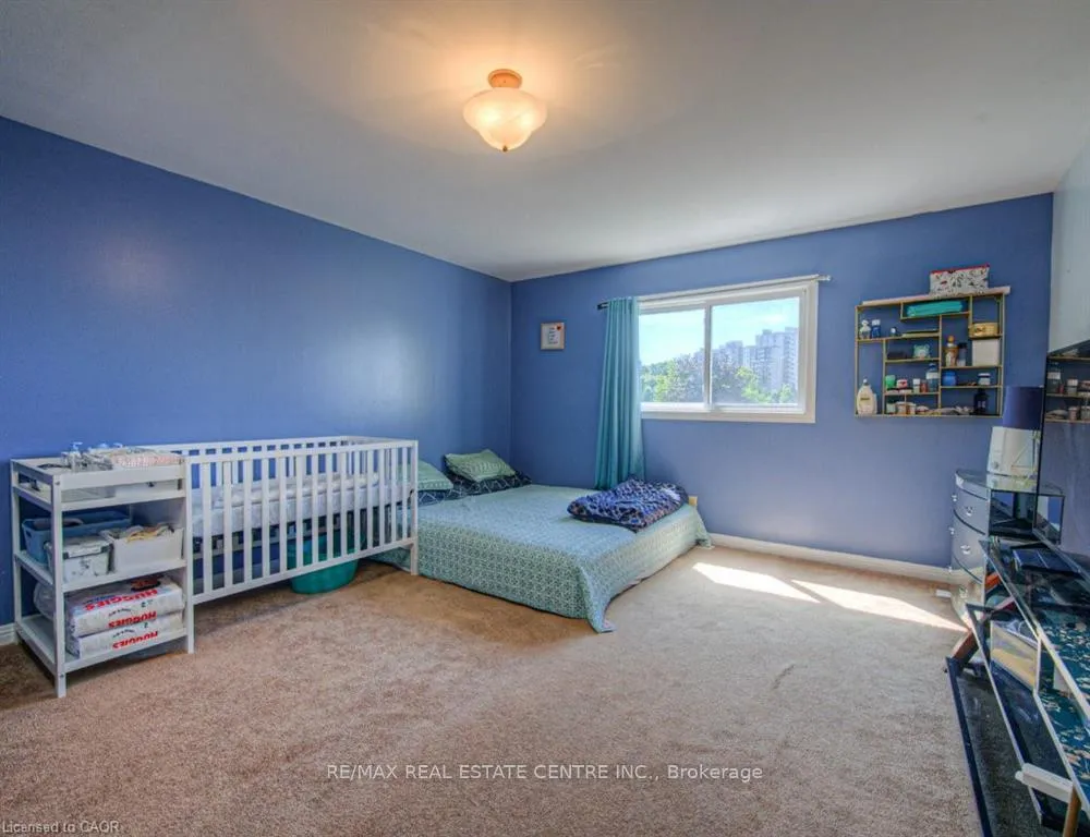 Photo 23 of 164 Green Valley Drive, Kitchener — HOMEH