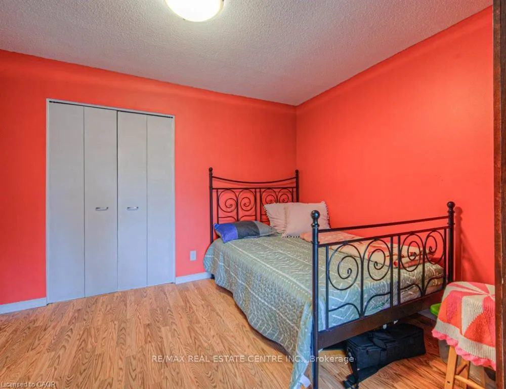 Photo 24 of 164 Green Valley Drive, Kitchener — HOMEH
