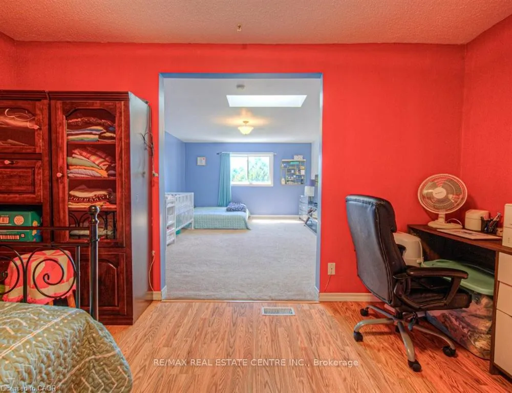 Photo 25 of 164 Green Valley Drive, Kitchener — HOMEH