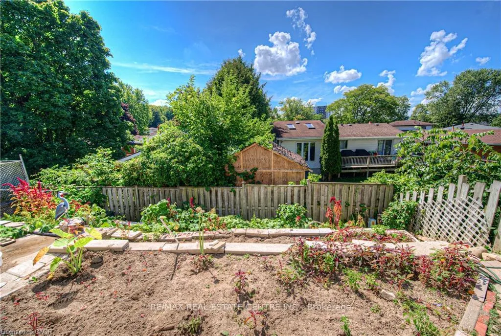 Photo 33 of 164 Green Valley Drive, Kitchener — HOMEH