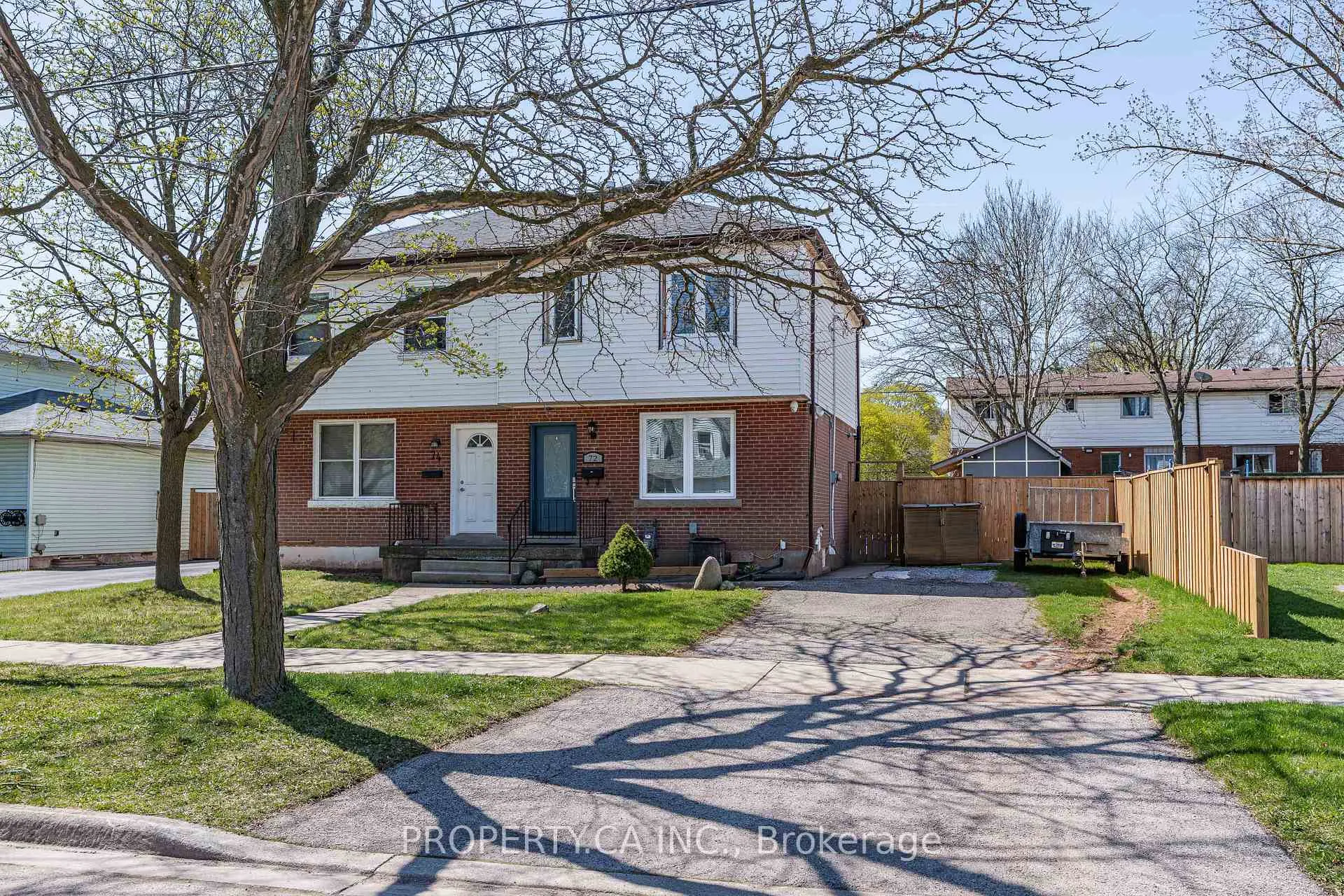 Photo 2 of 72 Martha Street, Hamilton, McQuesten — HOMEH