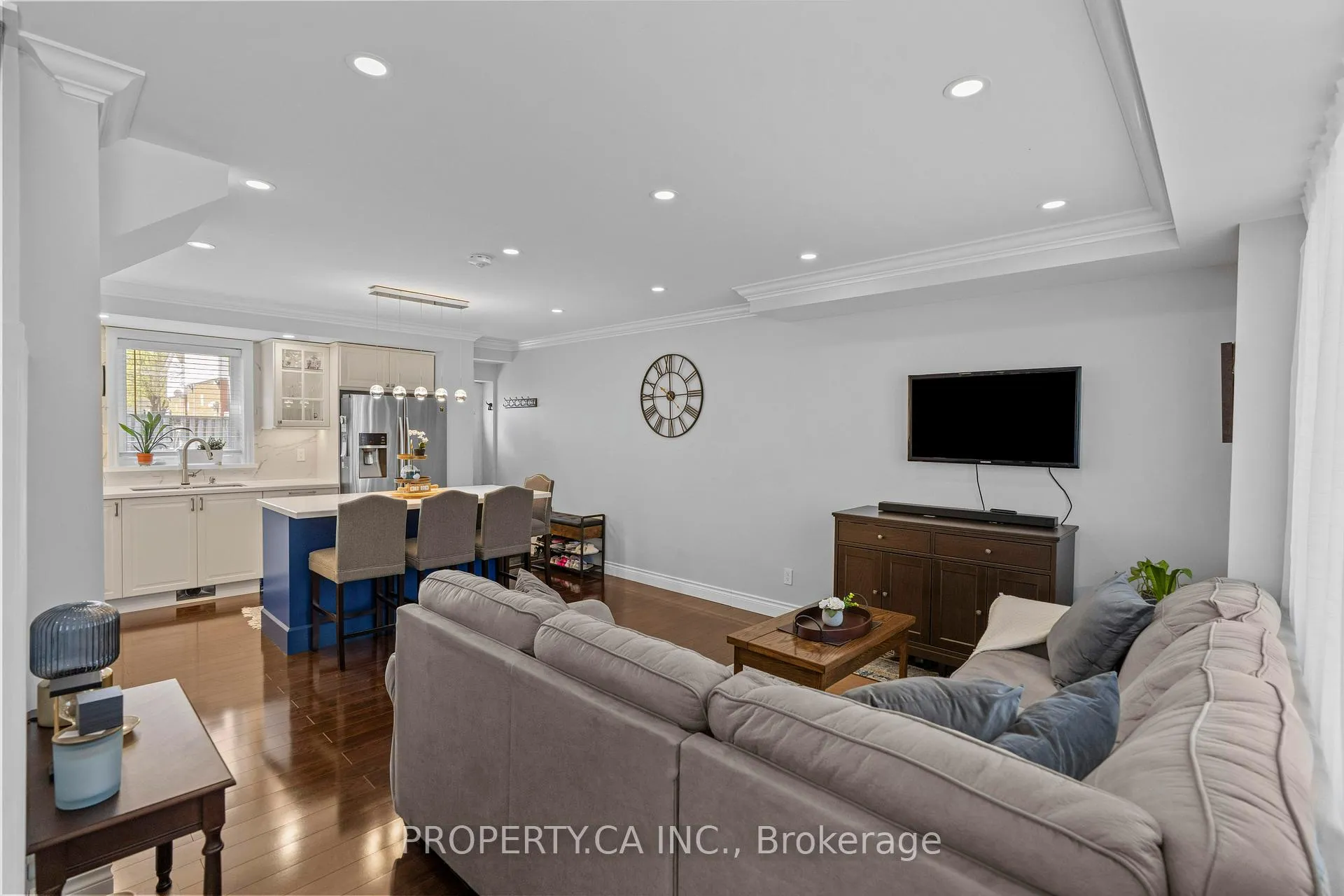 Photo 5 of 72 Martha Street, Hamilton, McQuesten — HOMEH