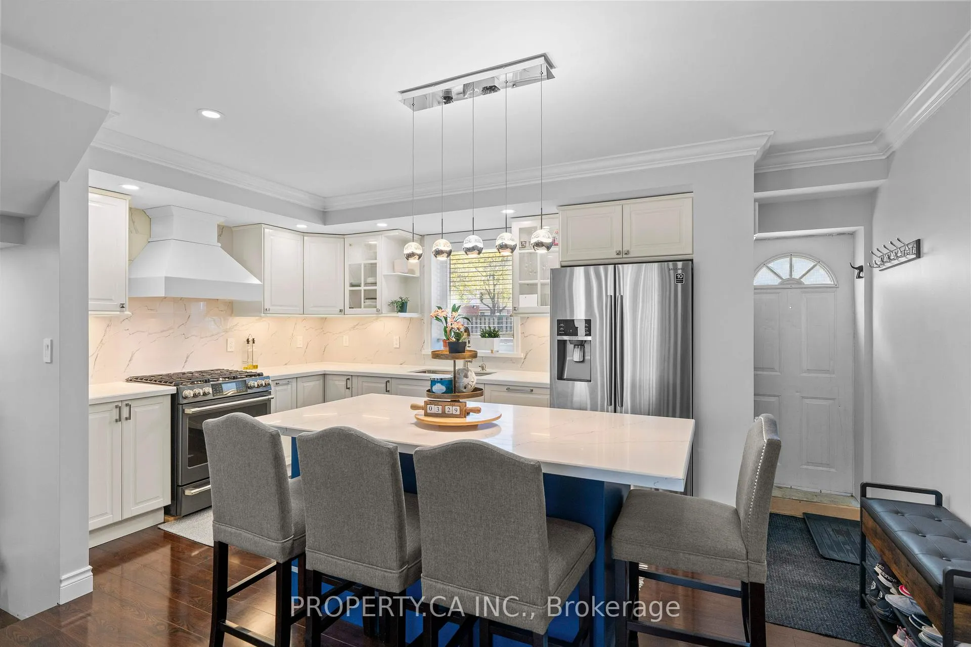 Photo 10 of 72 Martha Street, Hamilton, McQuesten — HOMEH