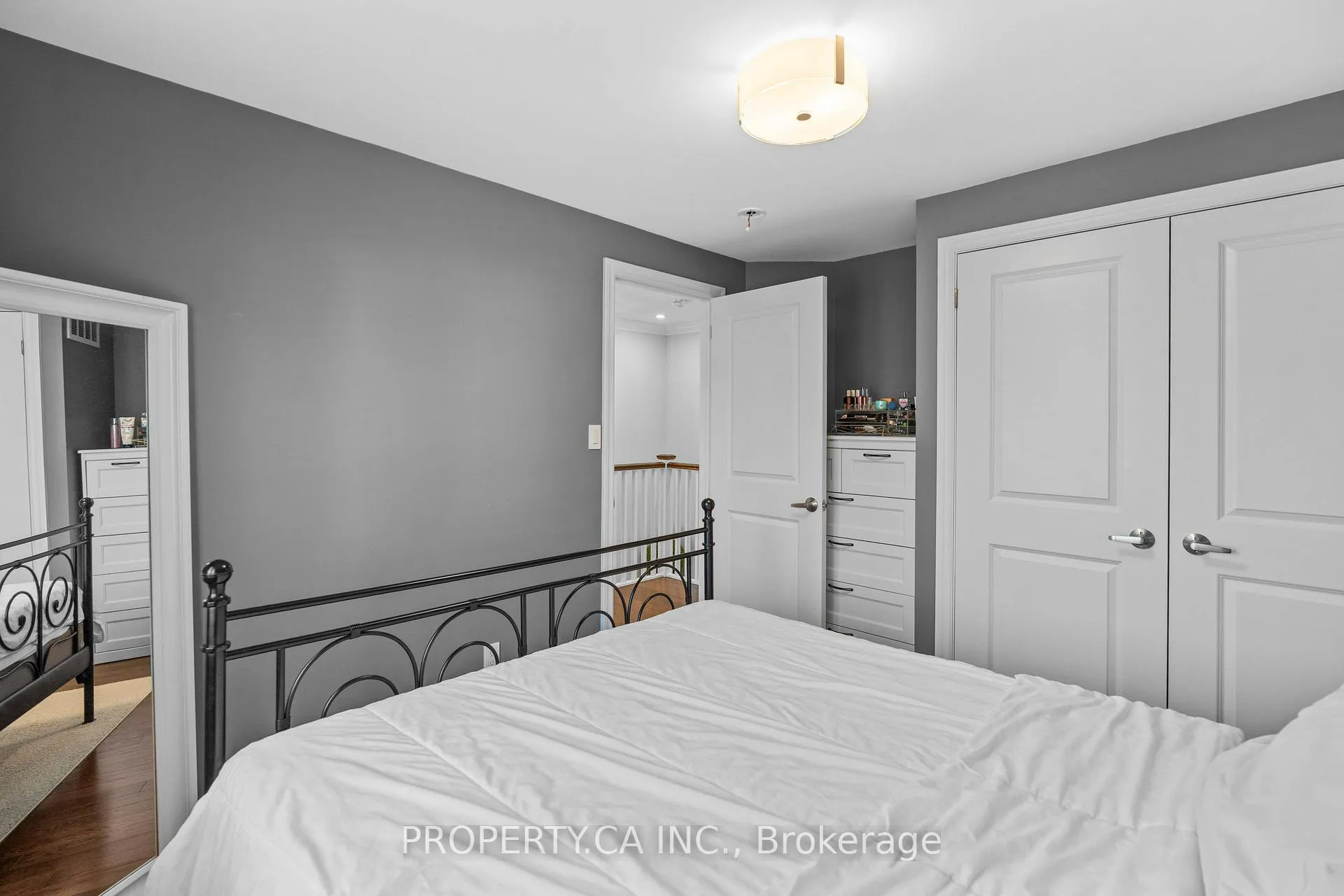 Photo 17 of 72 Martha Street, Hamilton, McQuesten — HOMEH