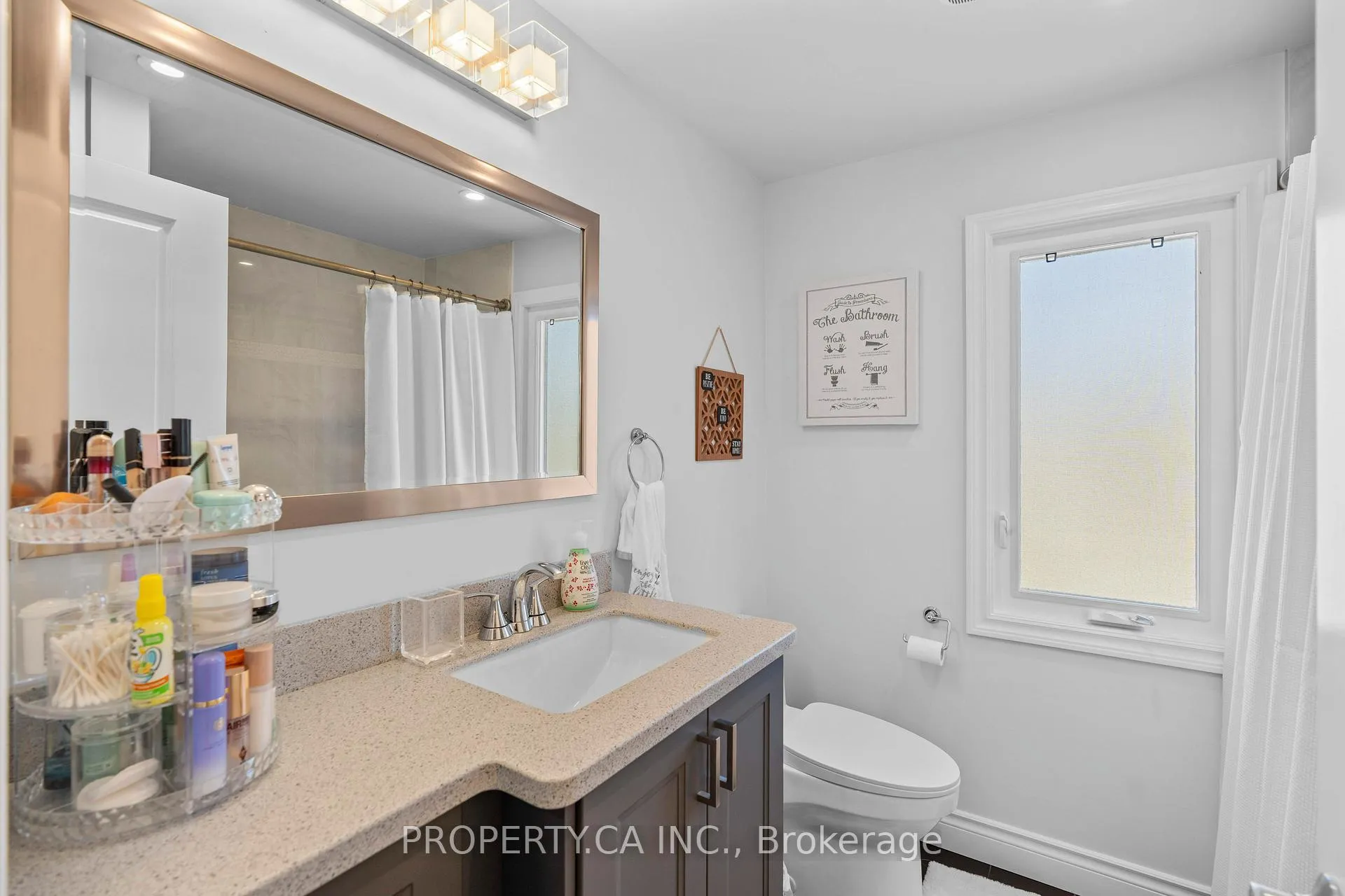 Photo 23 of 72 Martha Street, Hamilton, McQuesten — HOMEH